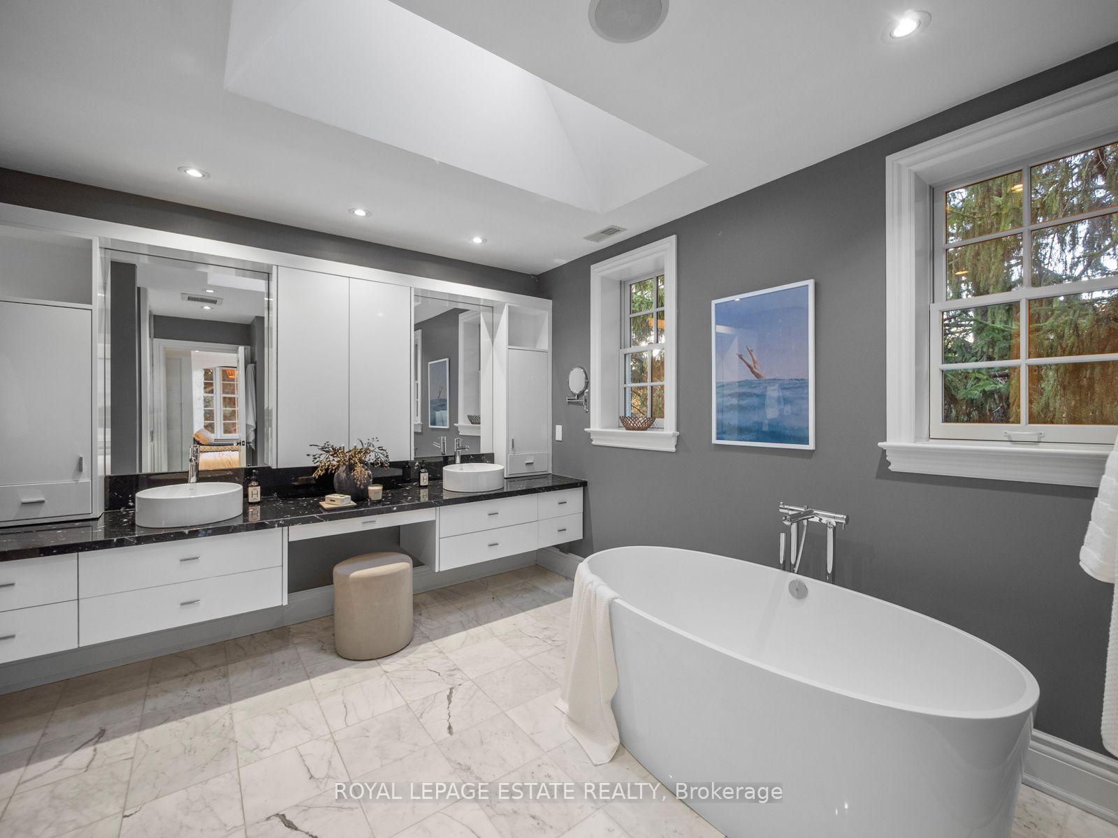 Photo 19 of 22 Hill Crescent, Scarborough, Scarborough Village — HOMEH