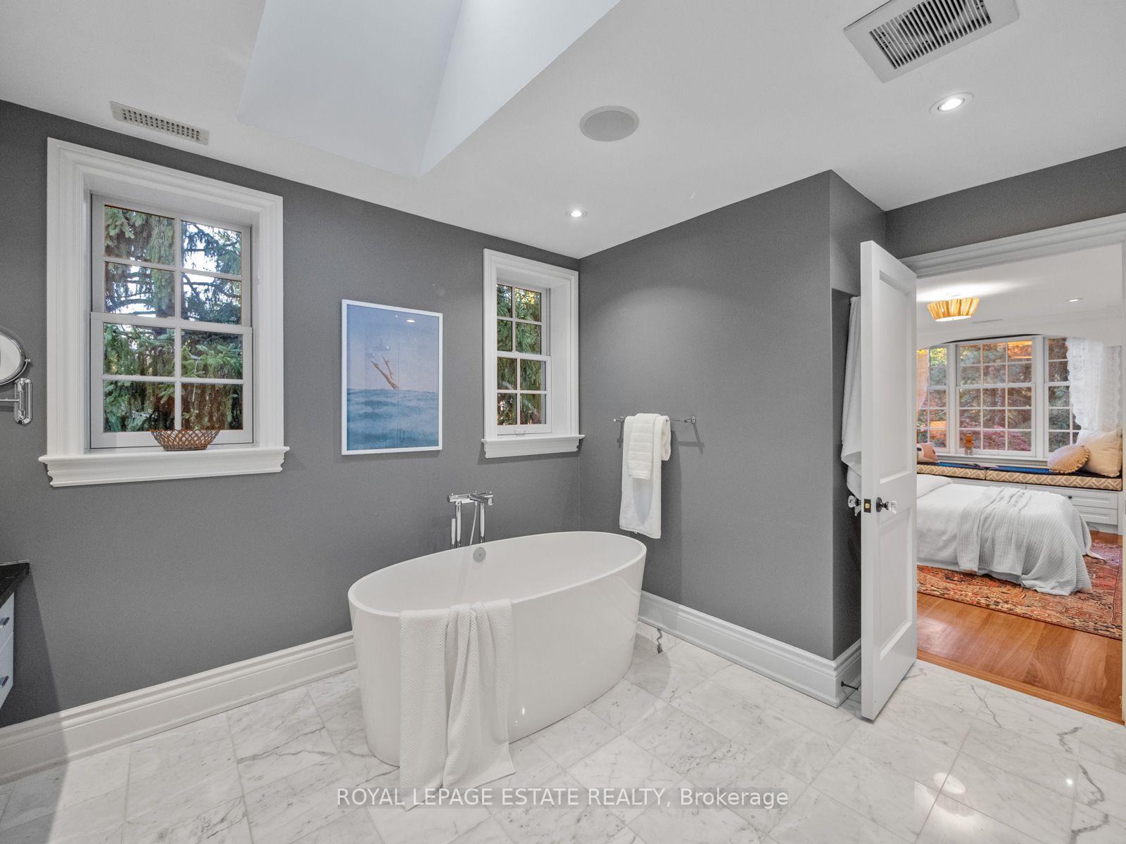 Photo 20 of 22 Hill Crescent, Scarborough, Scarborough Village — HOMEH