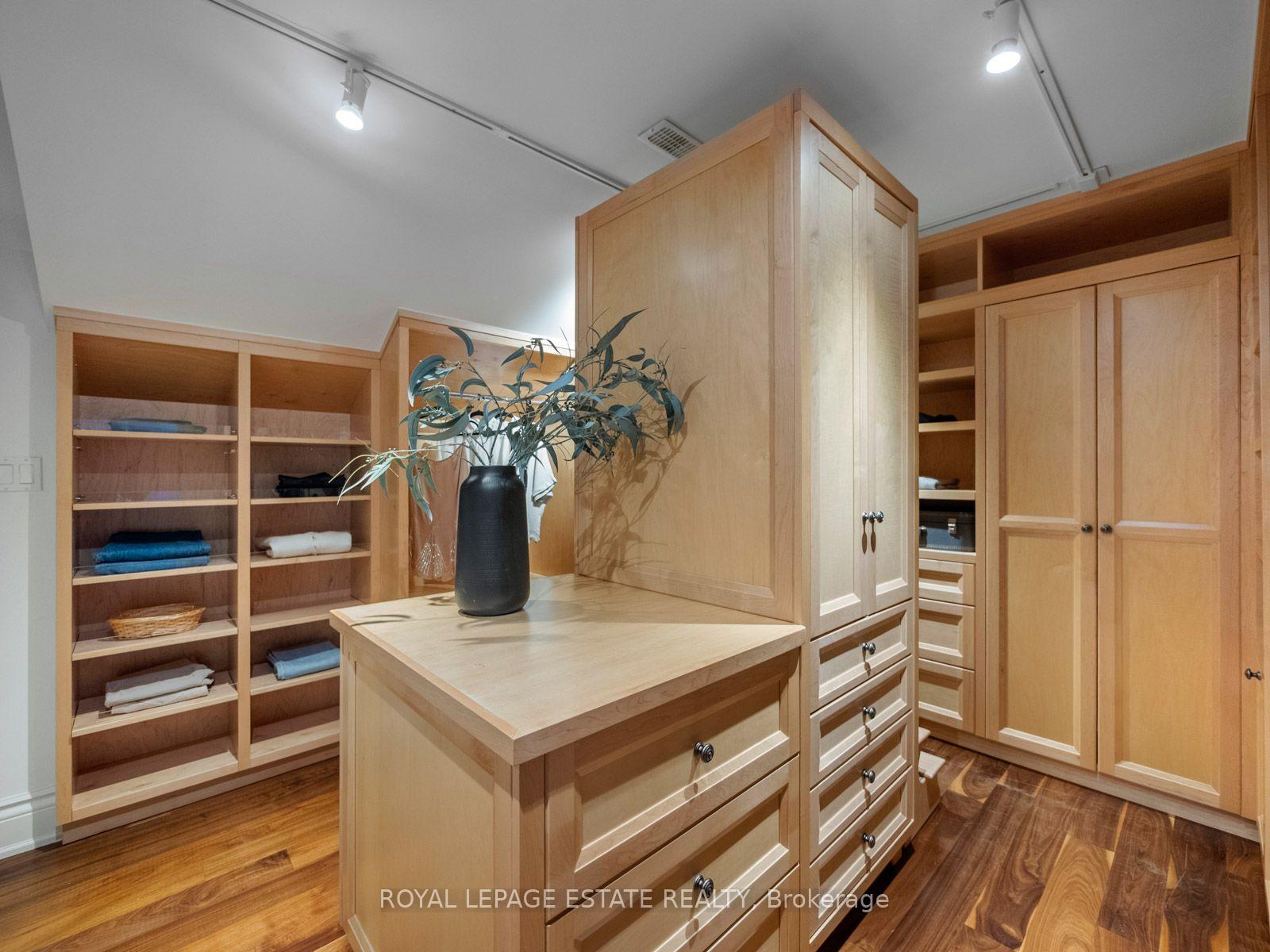Photo 29 of 22 Hill Crescent, Scarborough, Scarborough Village — HOMEH