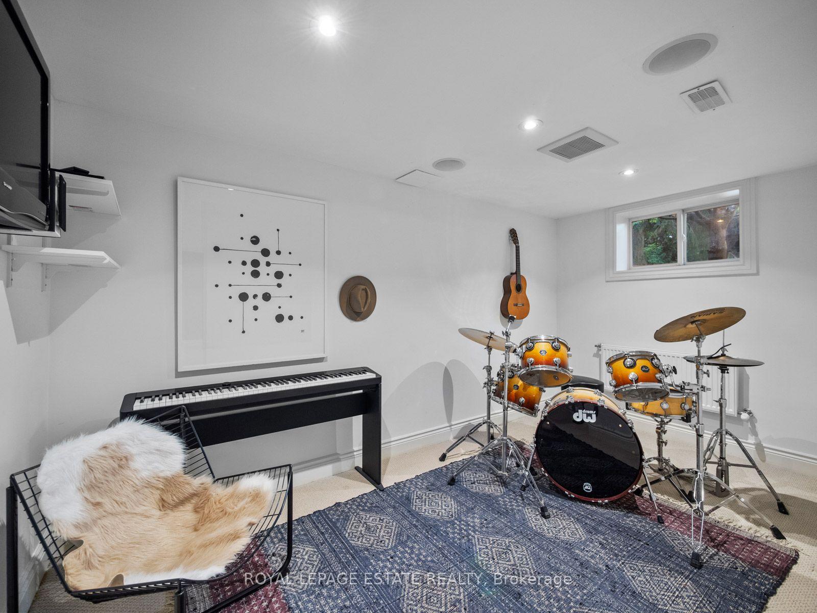 Photo 32 of 22 Hill Crescent, Scarborough, Scarborough Village — HOMEH