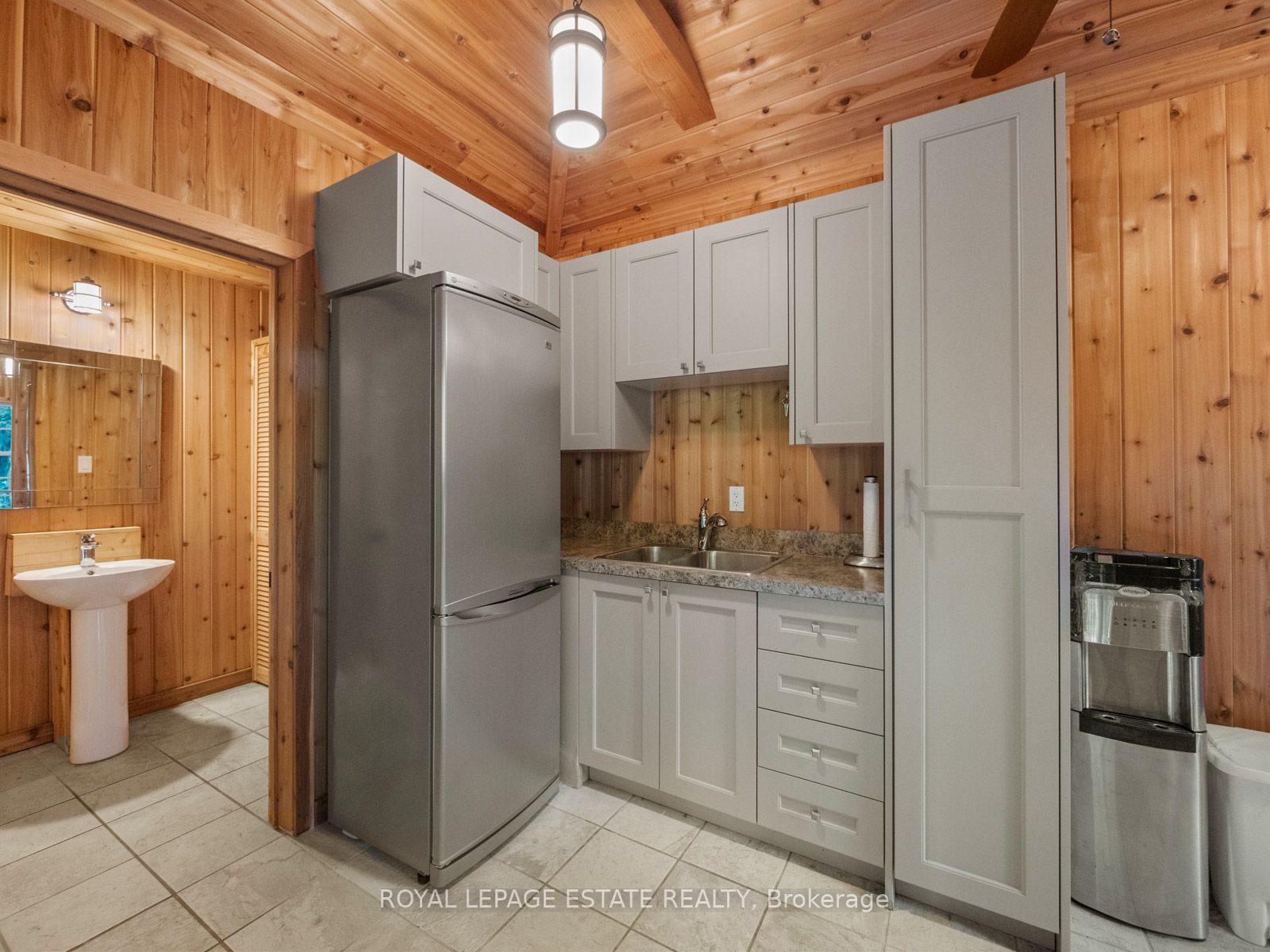 Photo 43 of 22 Hill Crescent, Scarborough, Scarborough Village — HOMEH