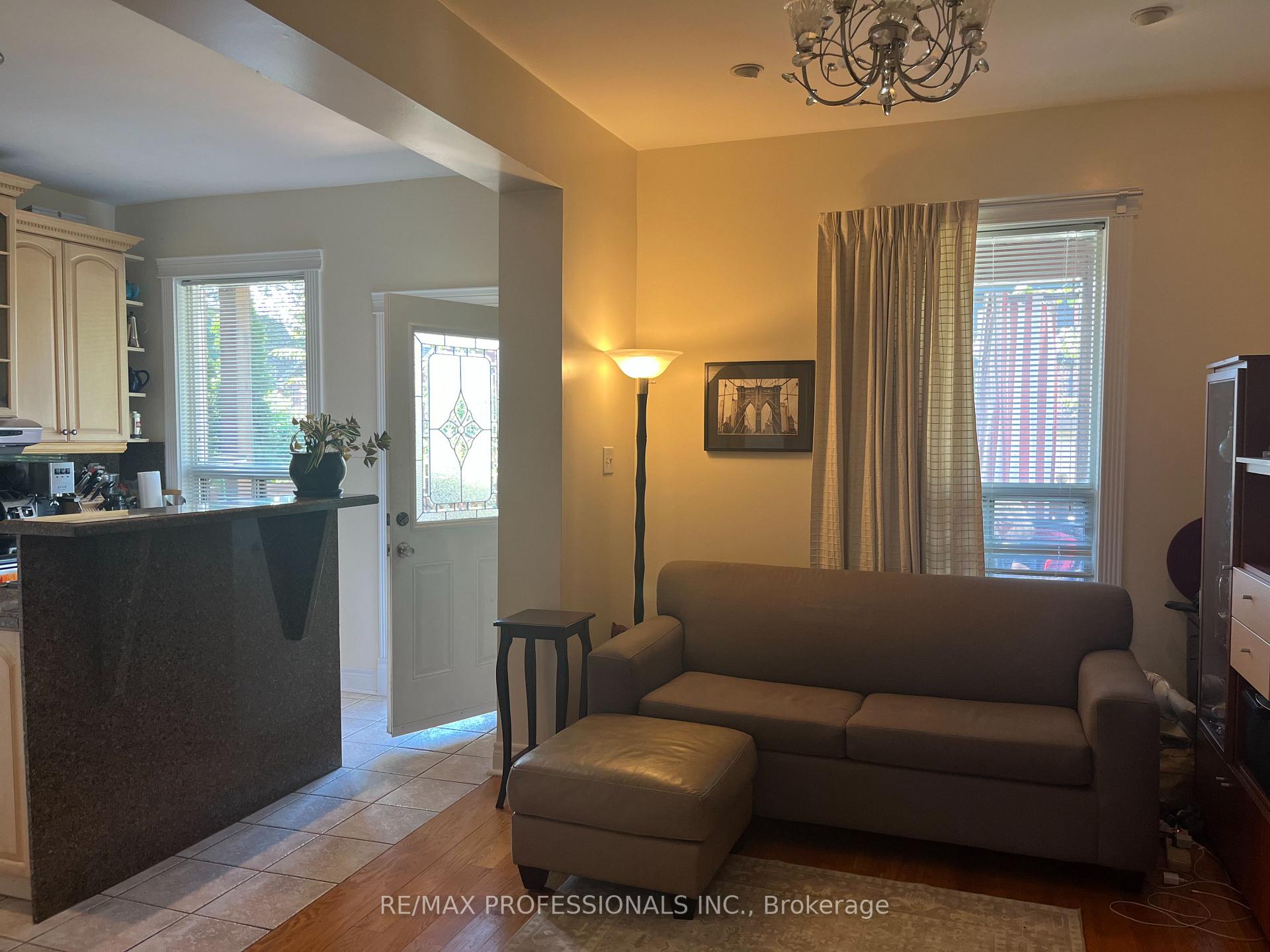 Photo 3 of Unit Main, 282 Keele Street, Toronto, Junction Area — HOMEH