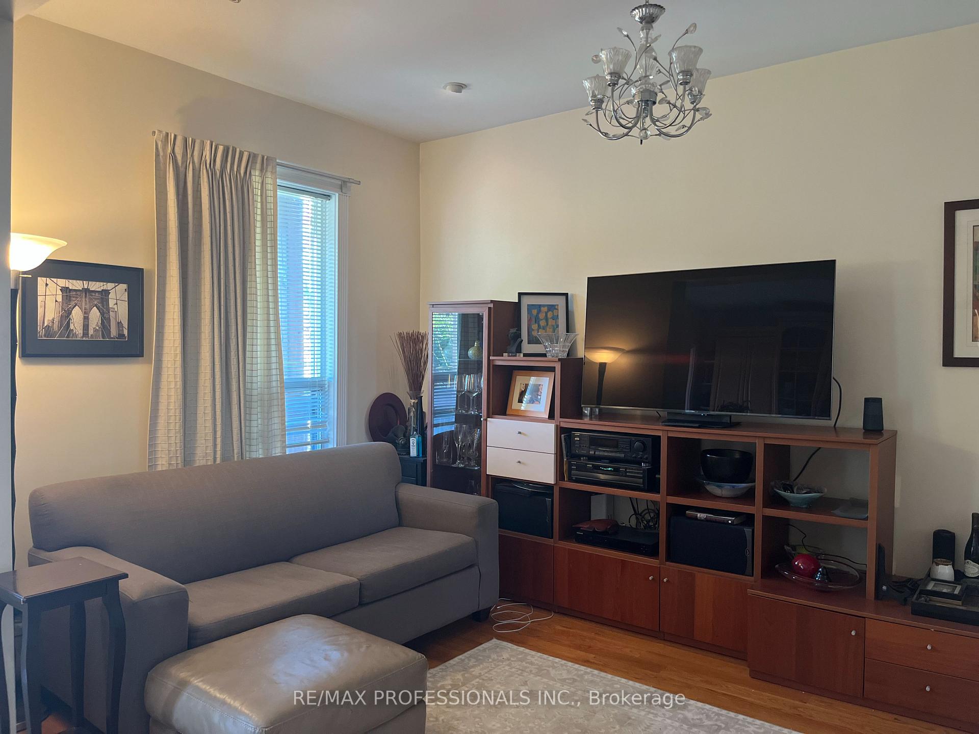 Photo 4 of Unit Main, 282 Keele Street, Toronto, Junction Area — HOMEH