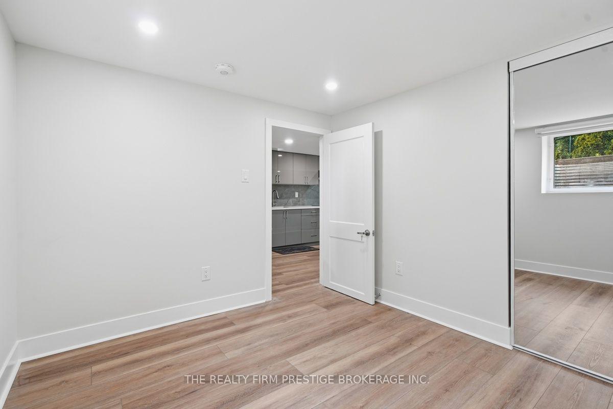 Photo 9 of 612 Fox Mill Place, London, South N — HOMEH