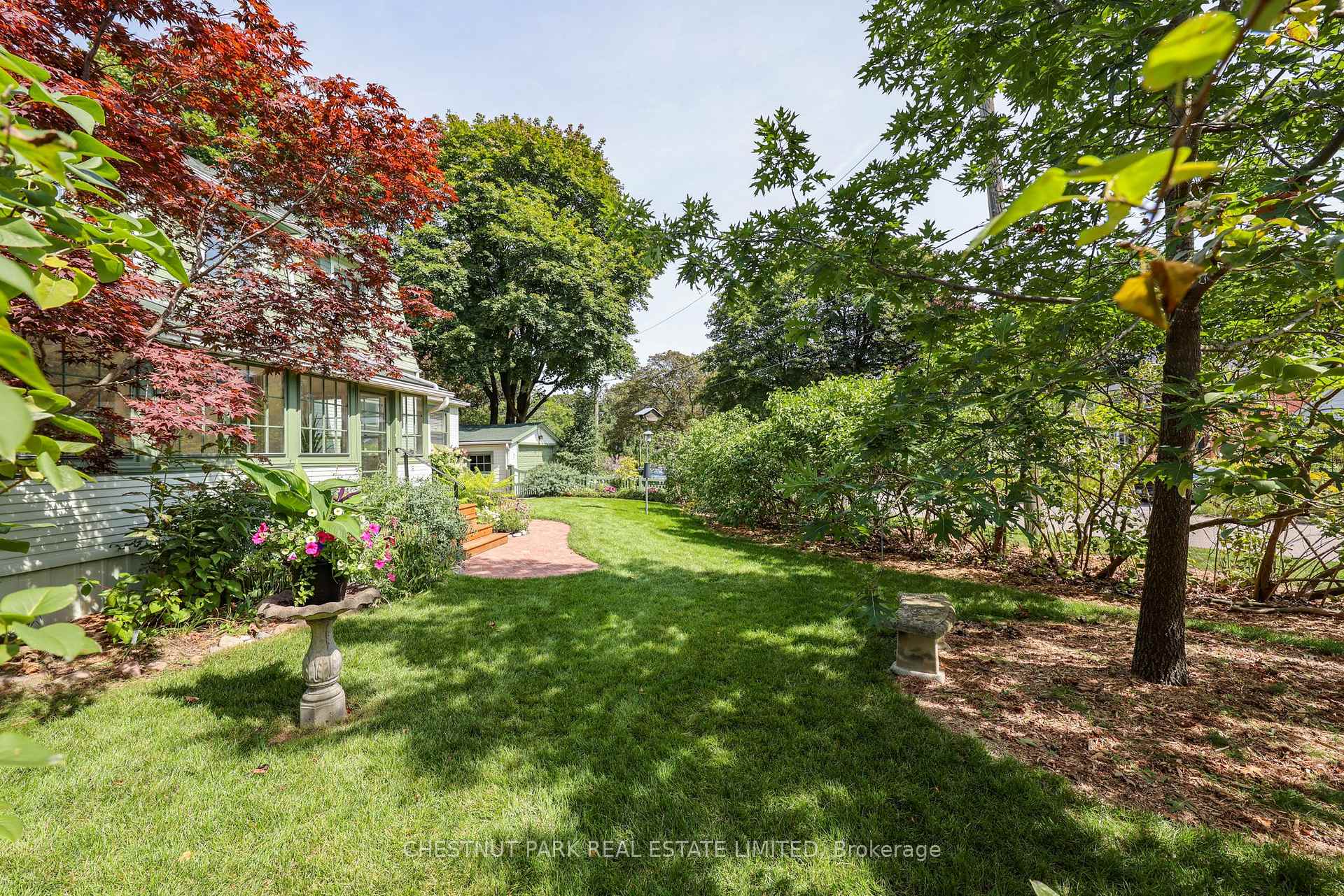 Photo 3 of 2 Springbank Avenue, Scarborough, Birchcliffe-Cliffside — HOMEH
