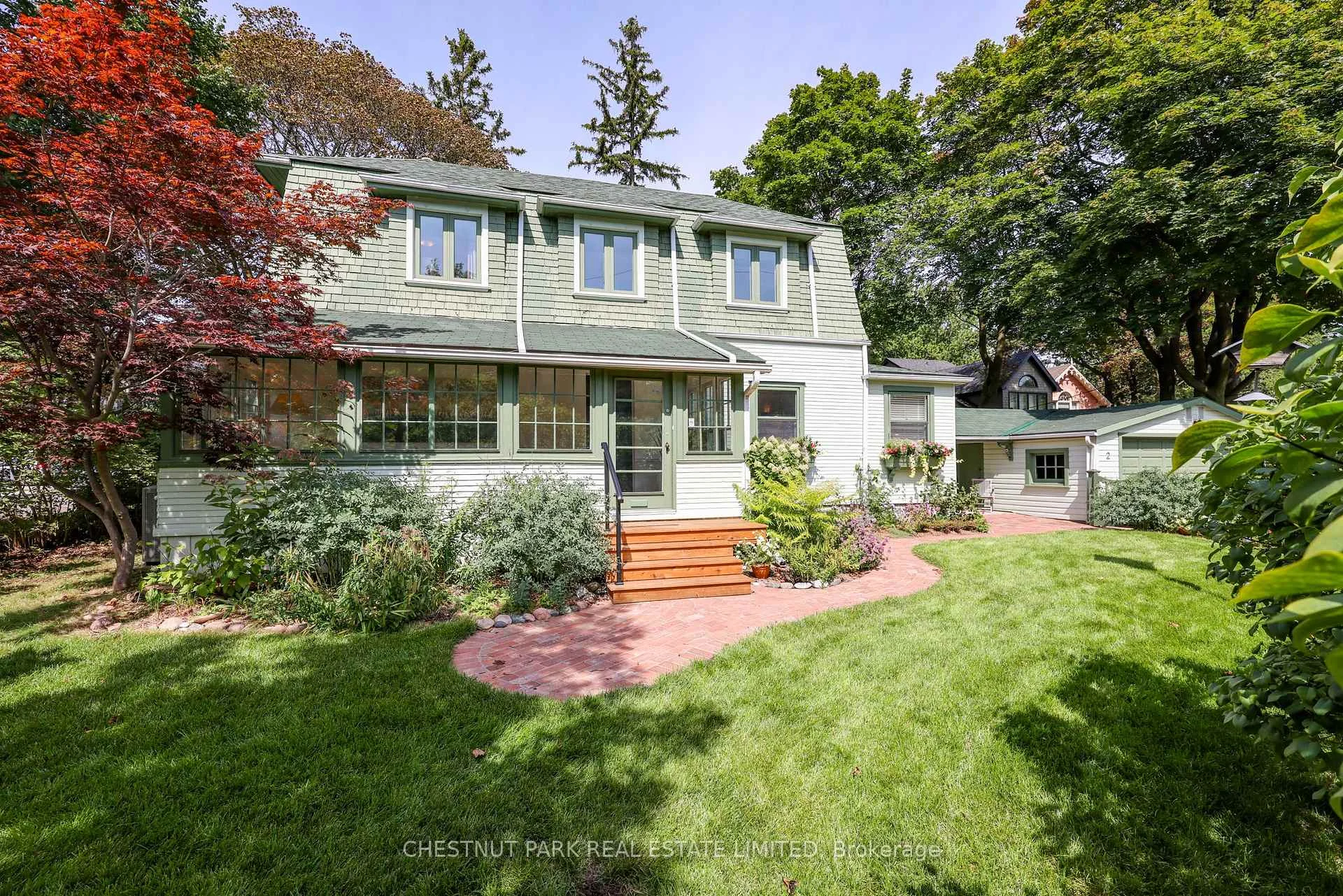 Photo 6 of 2 Springbank Avenue, Scarborough, Birchcliffe-Cliffside — HOMEH
