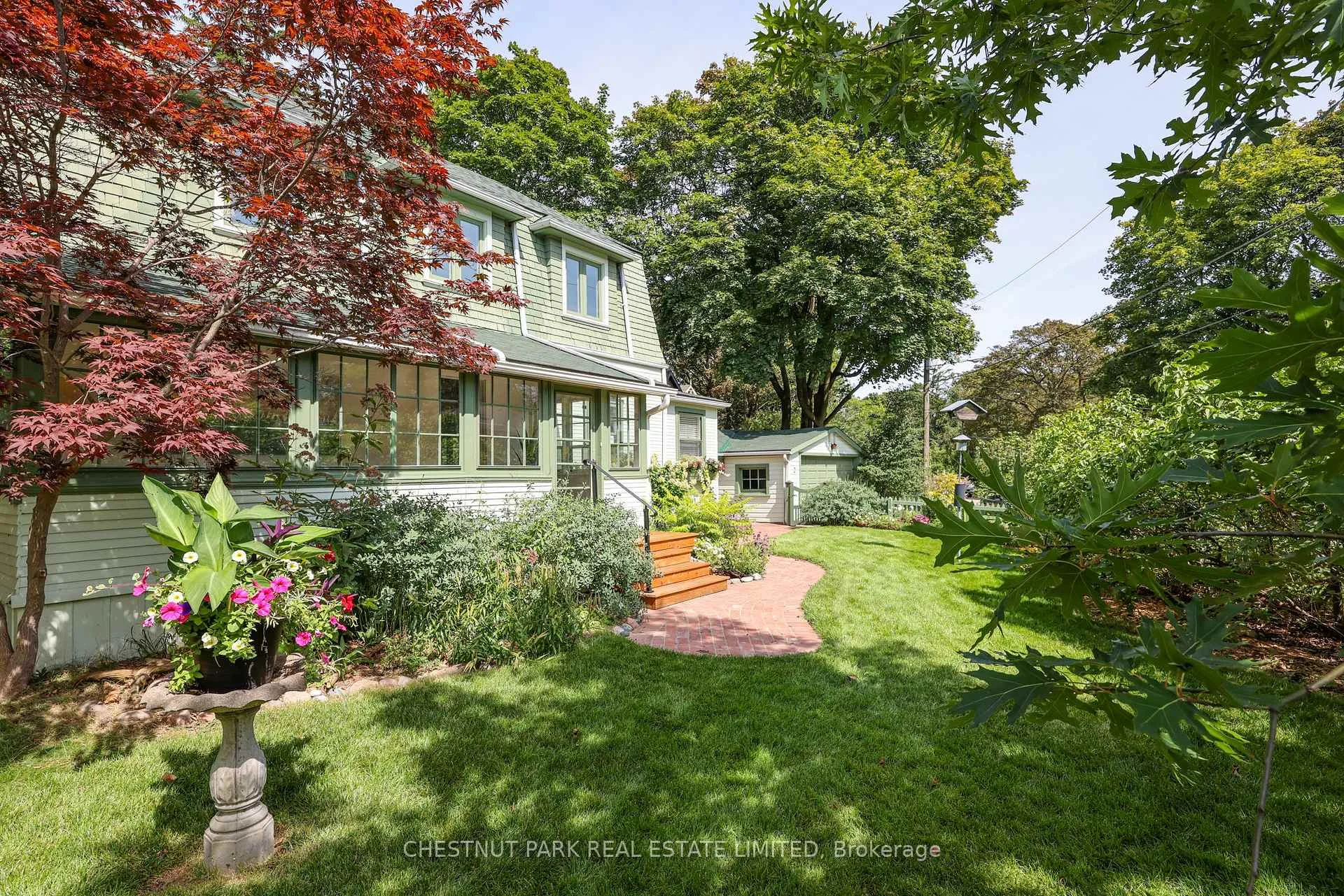 Photo 9 of 2 Springbank Avenue, Scarborough, Birchcliffe-Cliffside — HOMEH