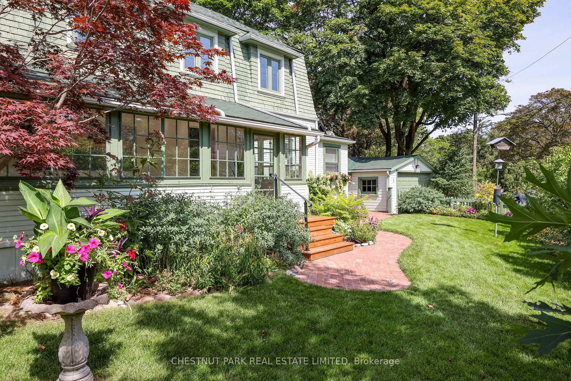 Photo 10 of 2 Springbank Avenue, Scarborough, Birchcliffe-Cliffside — HOMEH
