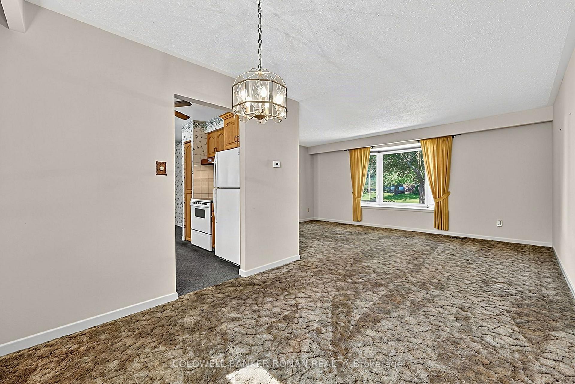 Photo 9 of 13 Grohal Drive, Adjala-Tosorontio, Everett — HOMEH
