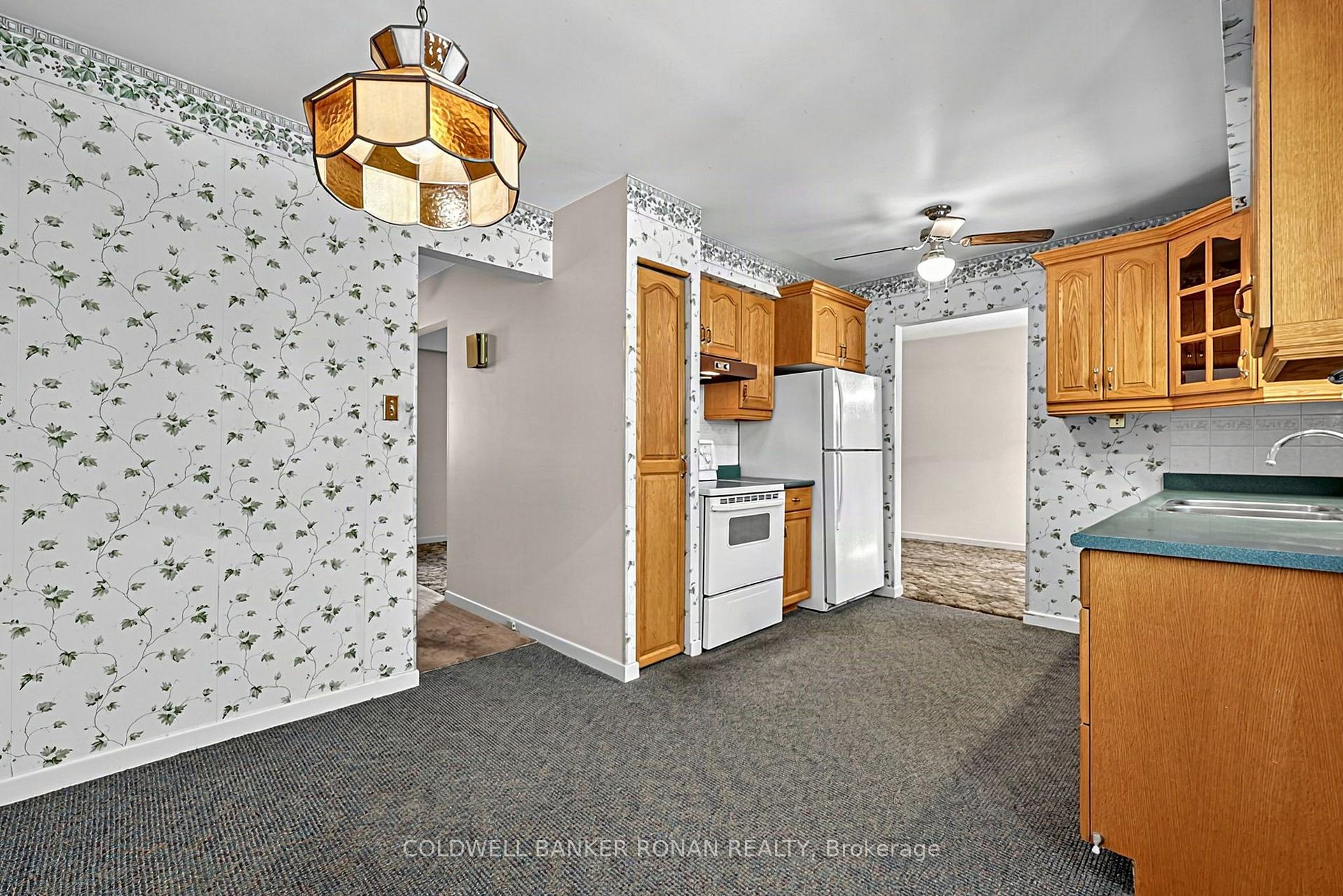 Photo 15 of 13 Grohal Drive, Adjala-Tosorontio, Everett — HOMEH
