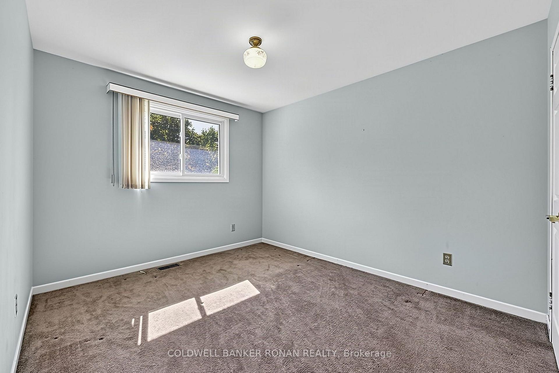 Photo 21 of 13 Grohal Drive, Adjala-Tosorontio, Everett — HOMEH