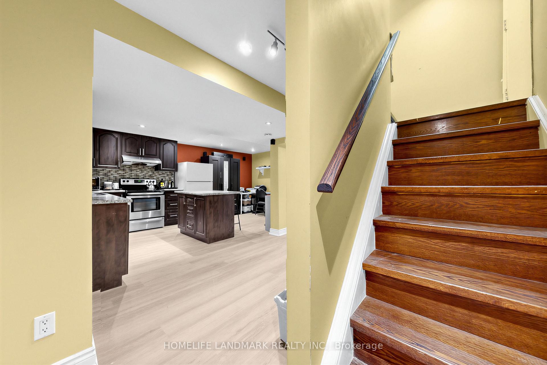 Photo 22 of 106 Clarion Crescent, Markham, Middlefield — HOMEH