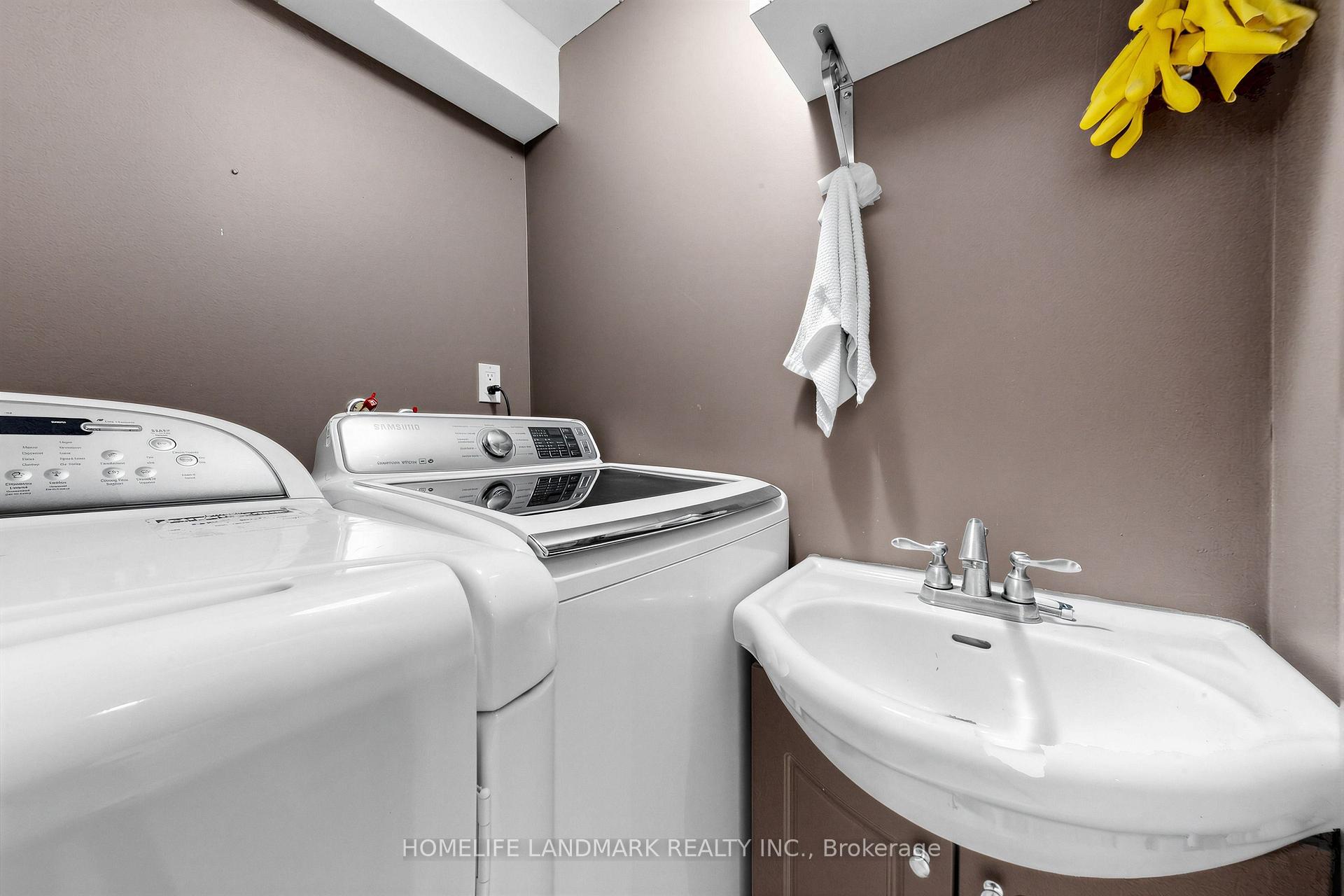 Photo 30 of 106 Clarion Crescent, Markham, Middlefield — HOMEH