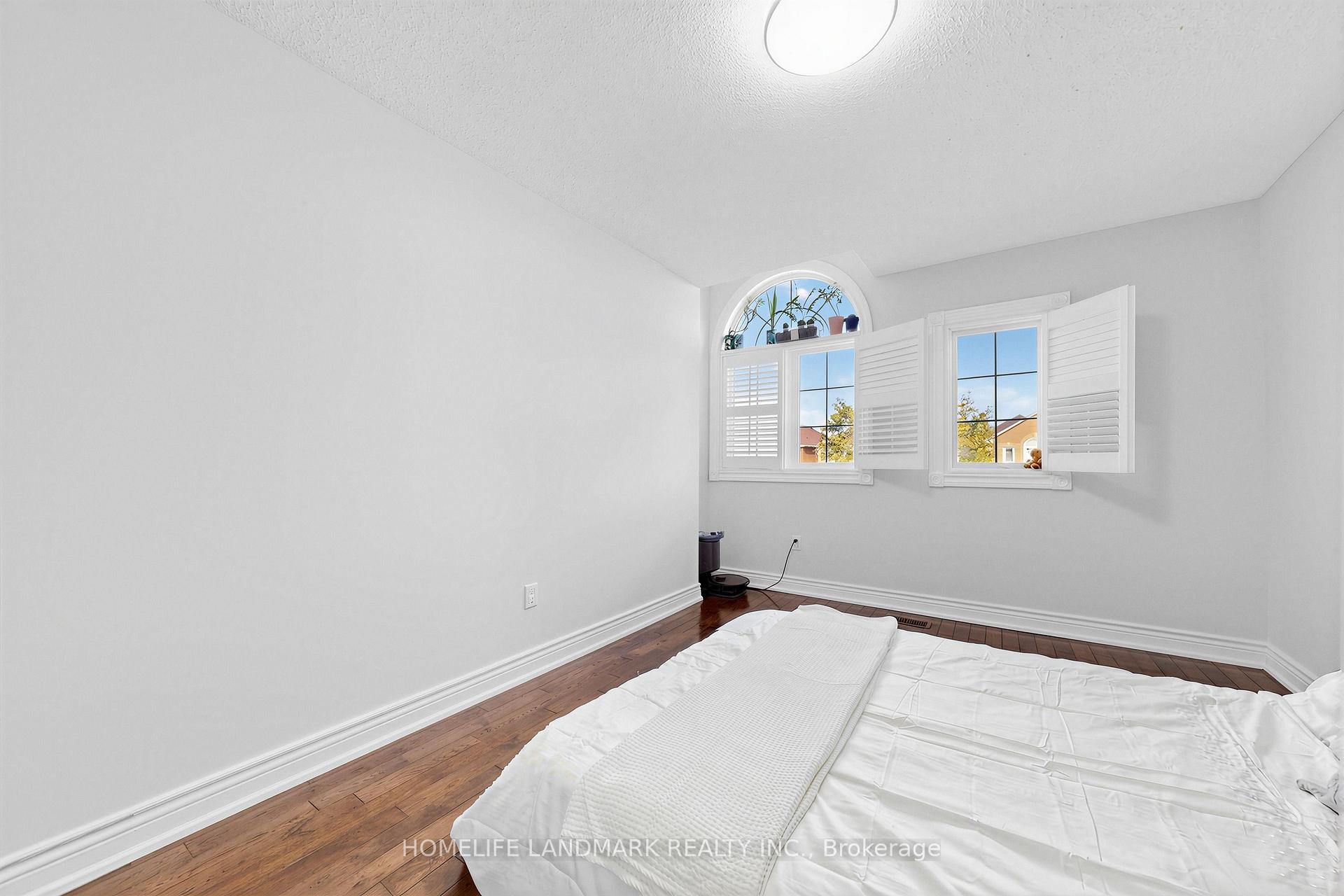 Photo 41 of 106 Clarion Crescent, Markham, Middlefield — HOMEH