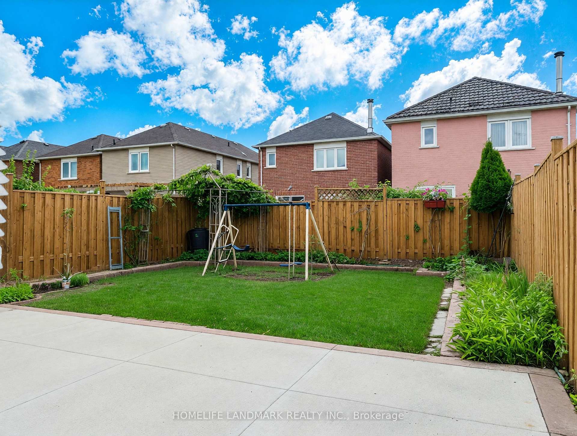 Photo 48 of 106 Clarion Crescent, Markham, Middlefield — HOMEH