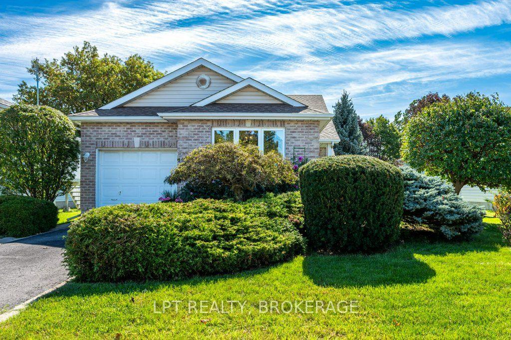 Photo 3 of 401 Waterloo Drive, Kingston, East Gardiners Rd — HOMEH