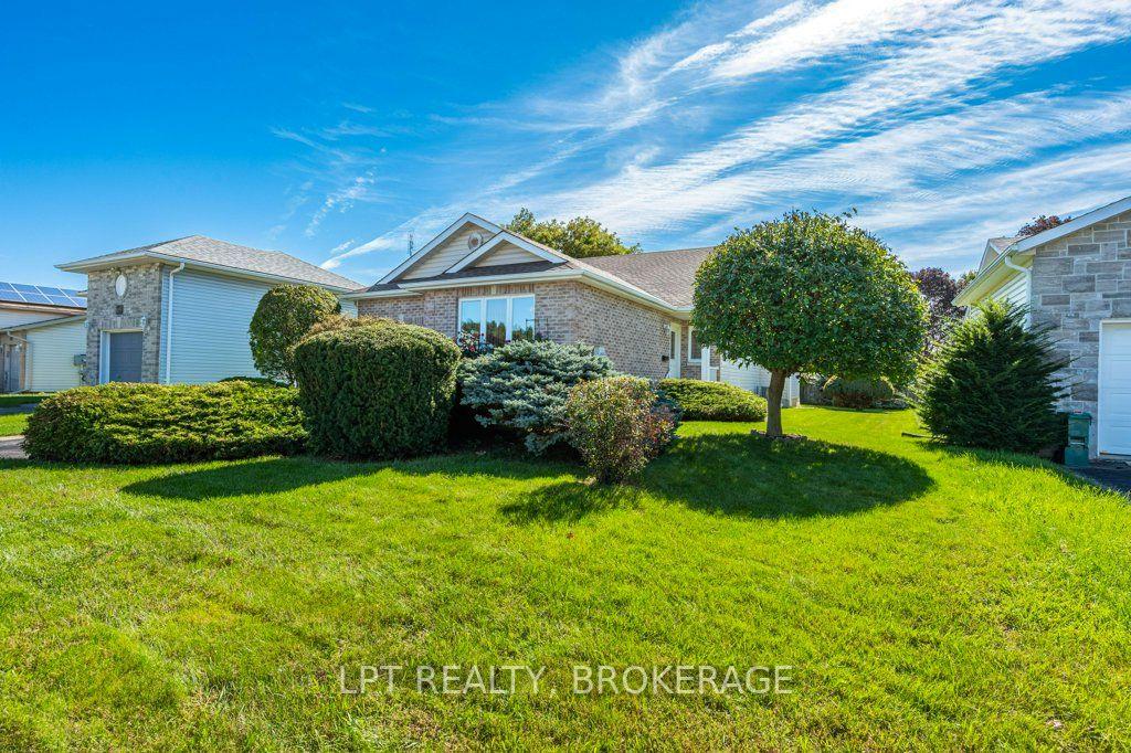 Photo 4 of 401 Waterloo Drive, Kingston, East Gardiners Rd — HOMEH
