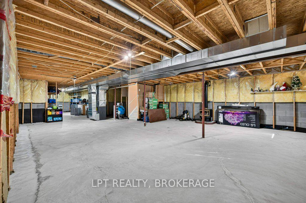 Photo 33 of 401 Waterloo Drive, Kingston, East Gardiners Rd — HOMEH