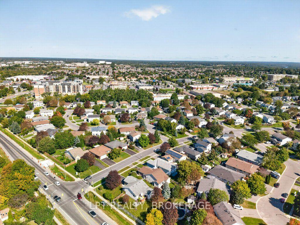 Photo 39 of 401 Waterloo Drive, Kingston, East Gardiners Rd — HOMEH