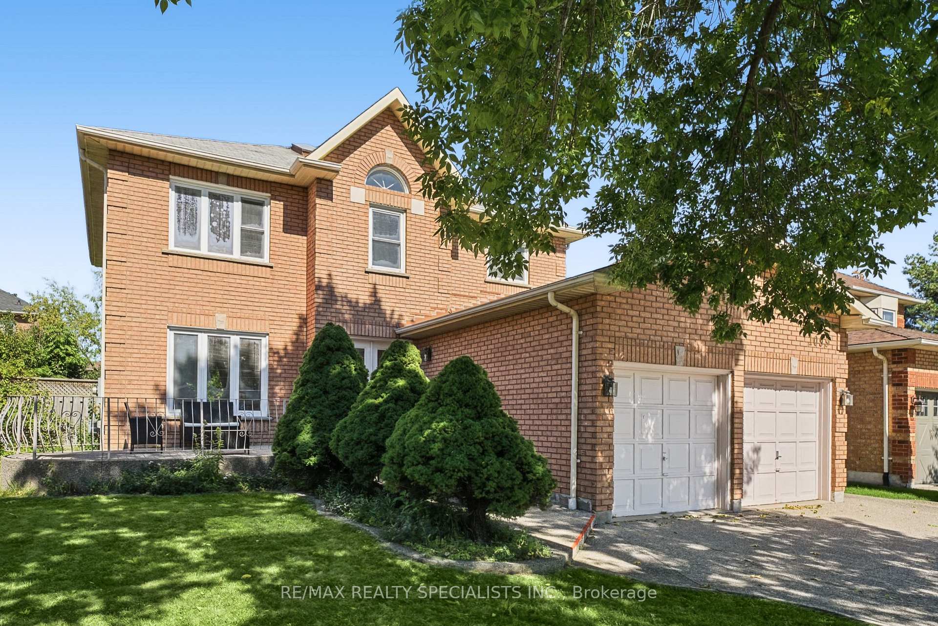 Photo 1 of 1099 Thoresby Drive, Oakville, Clearview — HOMEH