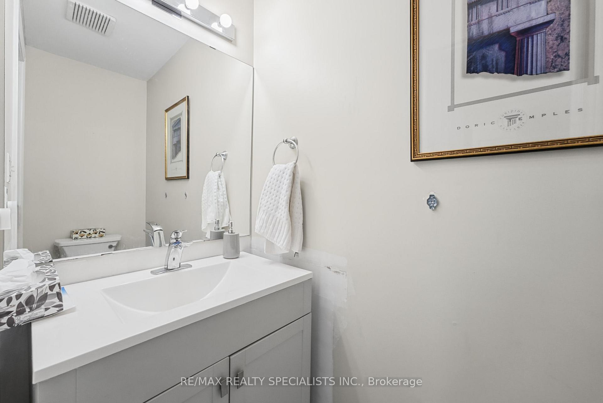 Photo 25 of 1099 Thoresby Drive, Oakville, Clearview — HOMEH