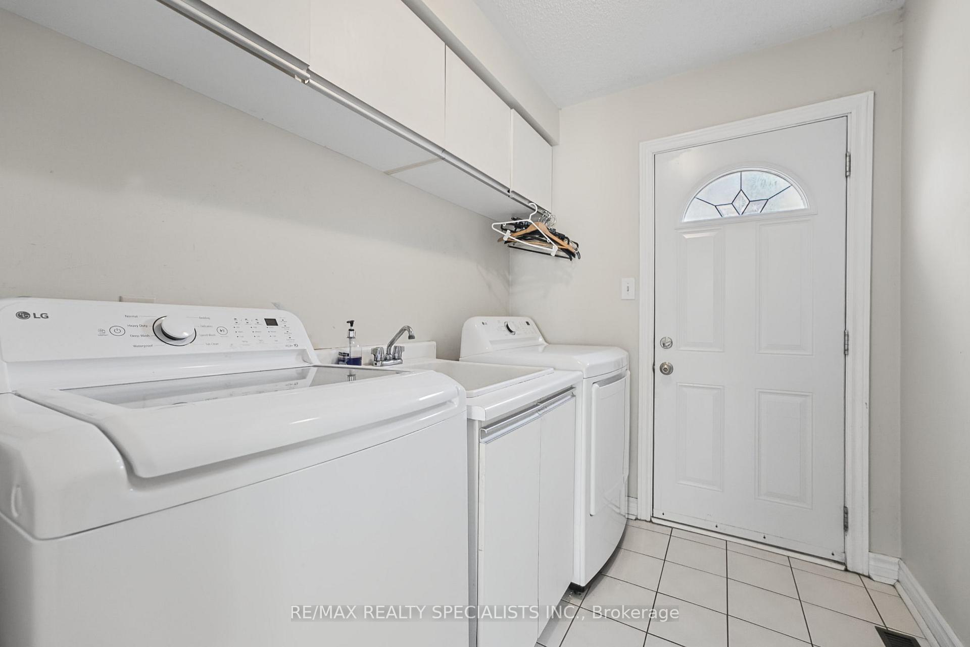 Photo 26 of 1099 Thoresby Drive, Oakville, Clearview — HOMEH