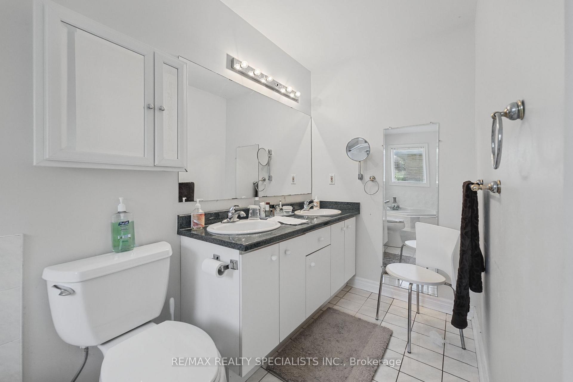 Photo 31 of 1099 Thoresby Drive, Oakville, Clearview — HOMEH