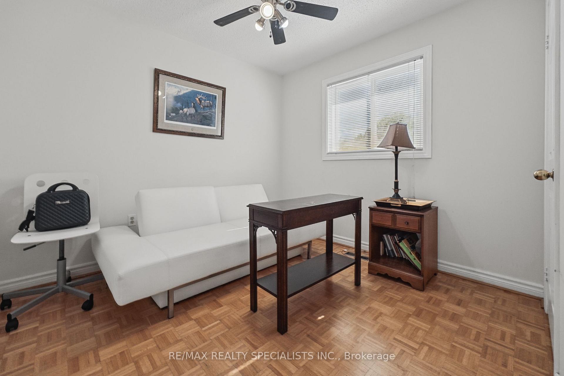 Photo 33 of 1099 Thoresby Drive, Oakville, Clearview — HOMEH