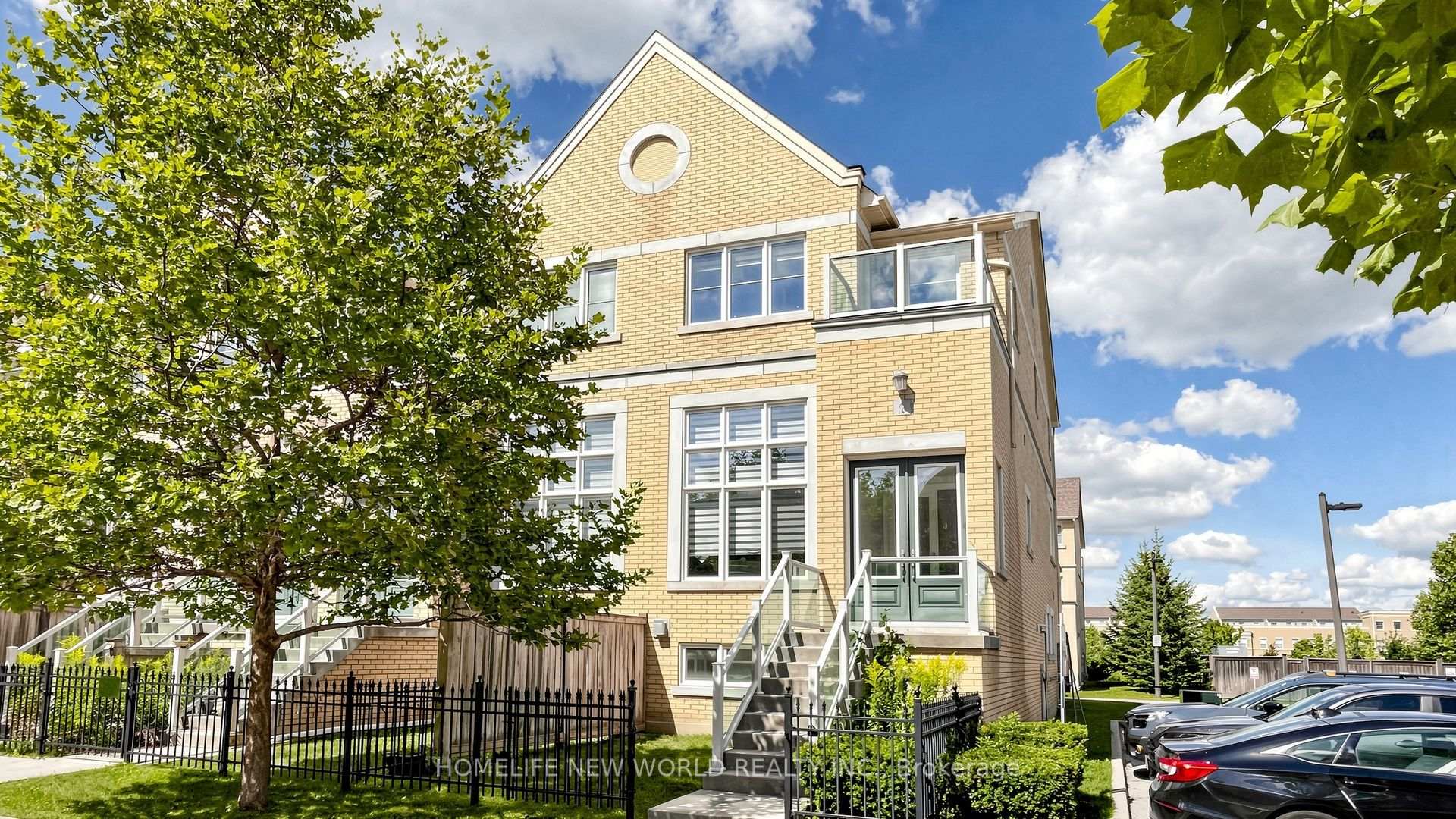 Photo 2 of 16 Victor Herbert Way, Markham, Cathedraltown — HOMEH