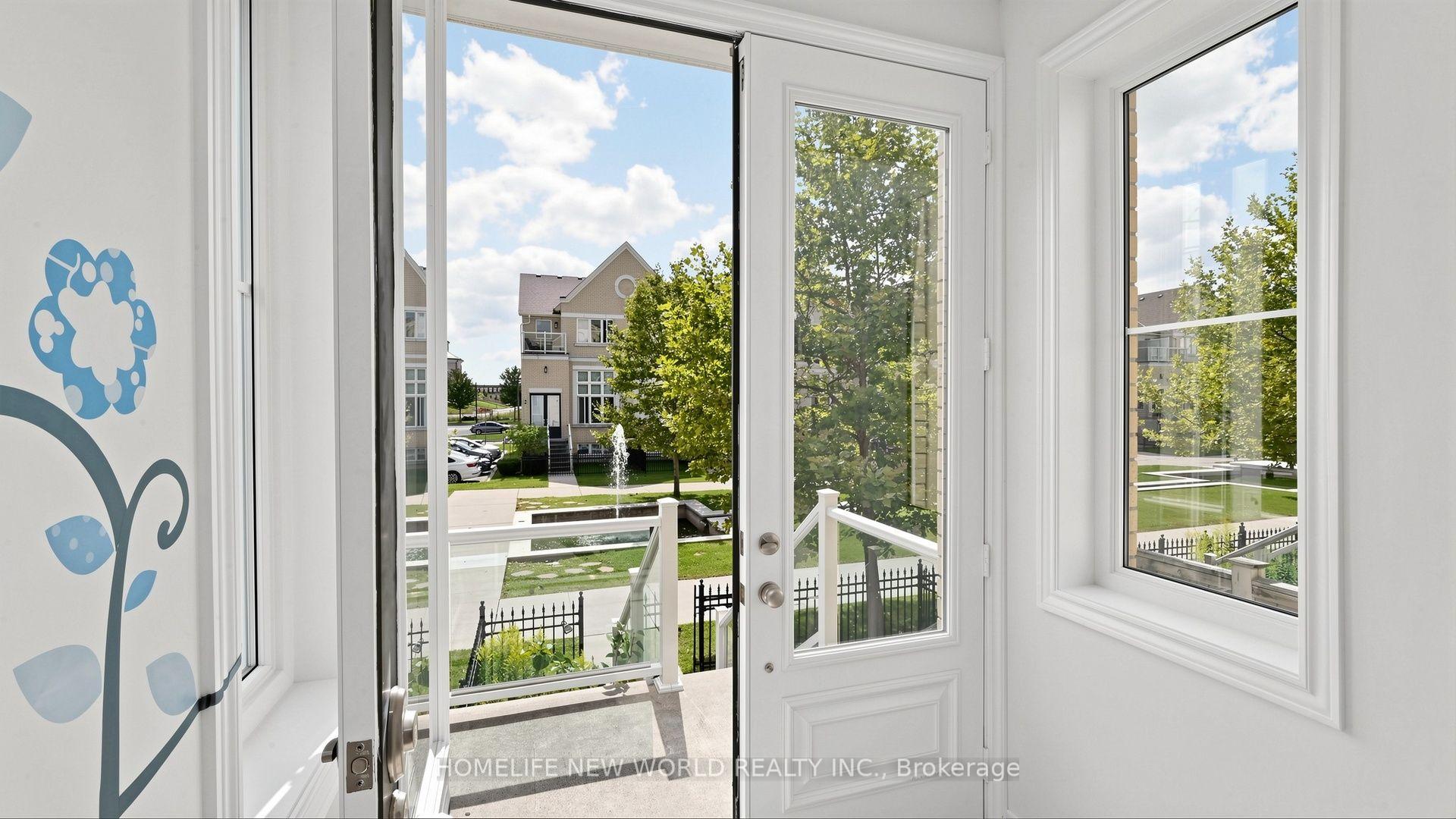 Photo 4 of 16 Victor Herbert Way, Markham, Cathedraltown — HOMEH