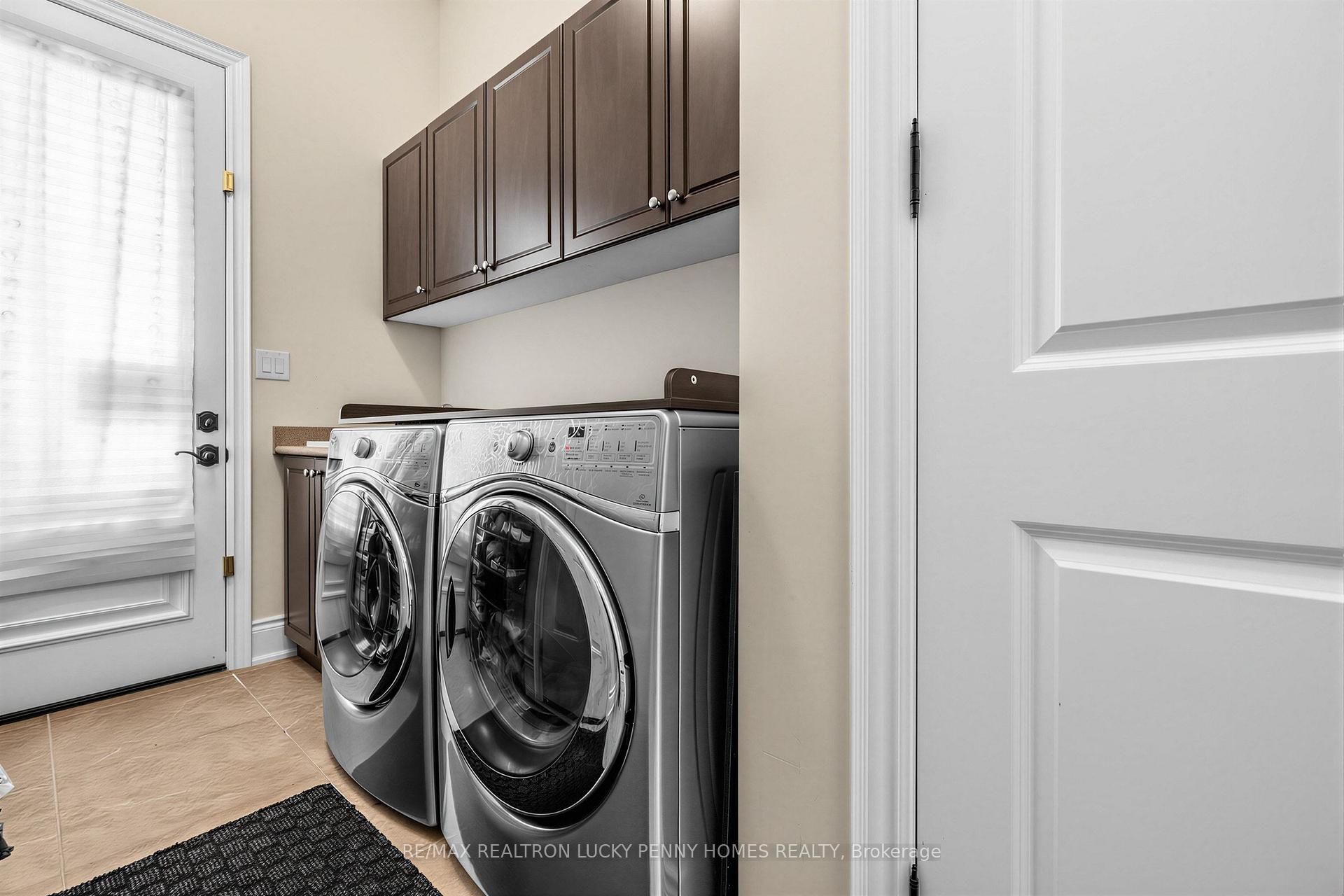 Photo 13 of 34 Glenbourne Park Drive, Markham, Devil's Elbow — HOMEH