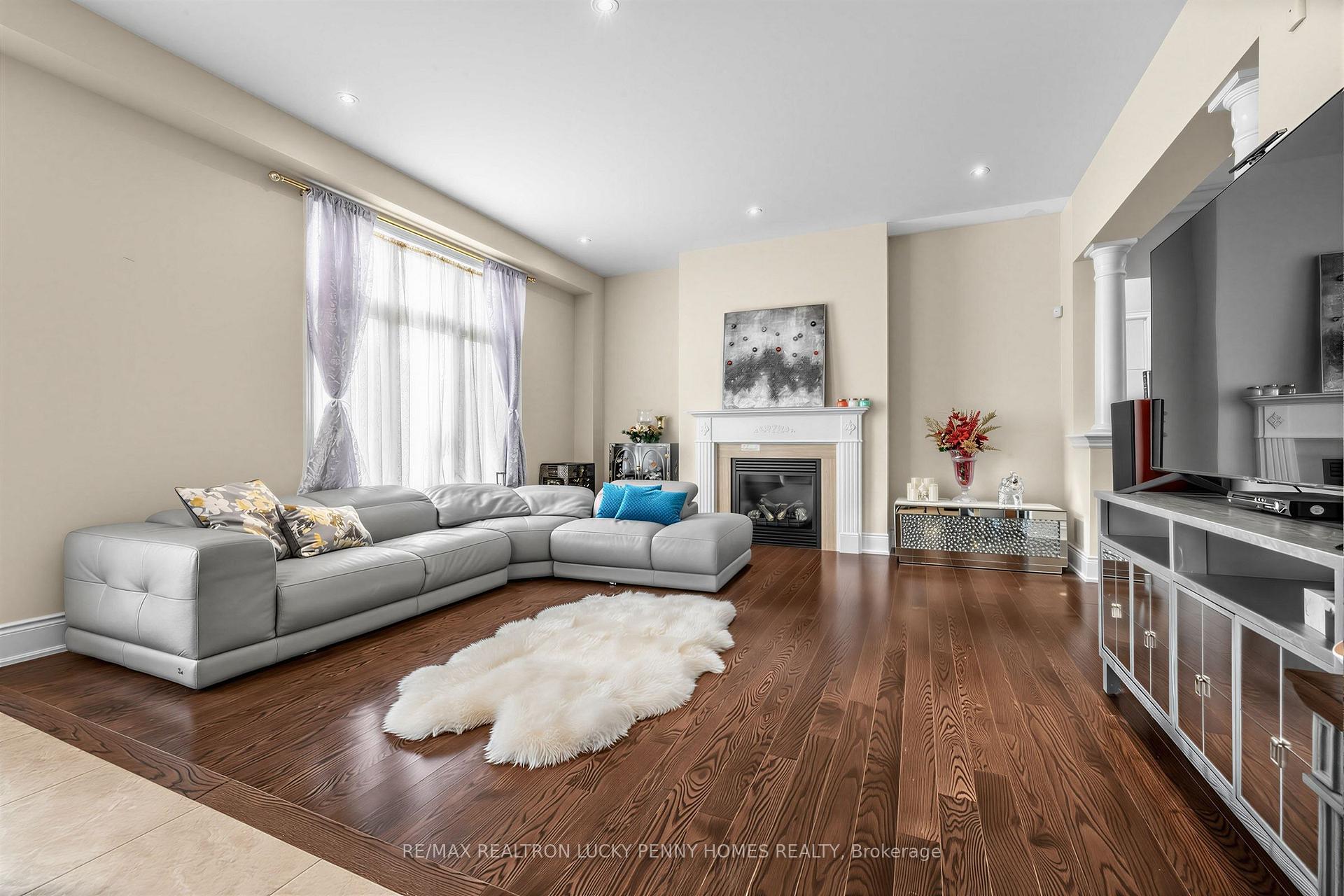 Photo 15 of 34 Glenbourne Park Drive, Markham, Devil's Elbow — HOMEH