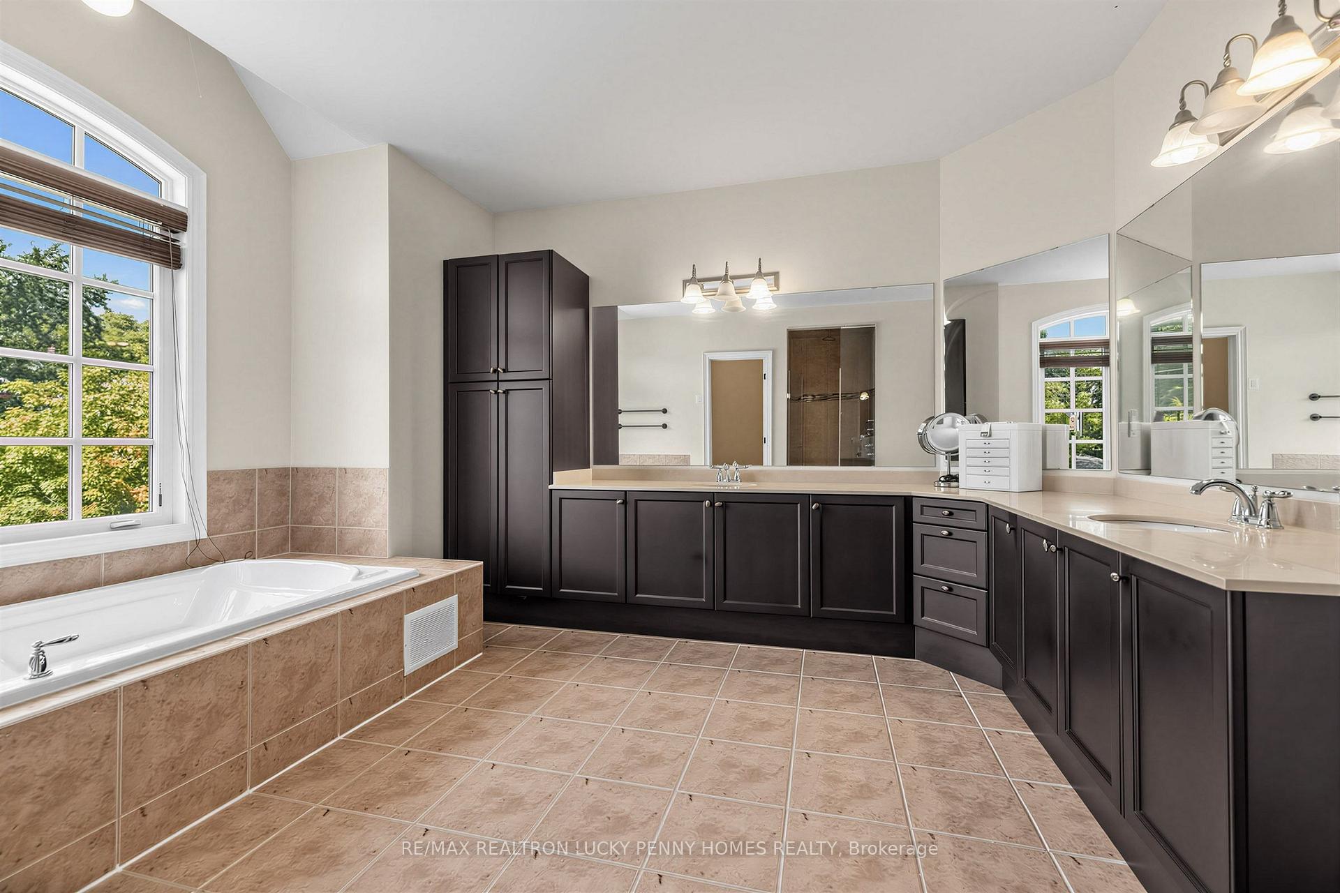 Photo 27 of 34 Glenbourne Park Drive, Markham, Devil's Elbow — HOMEH