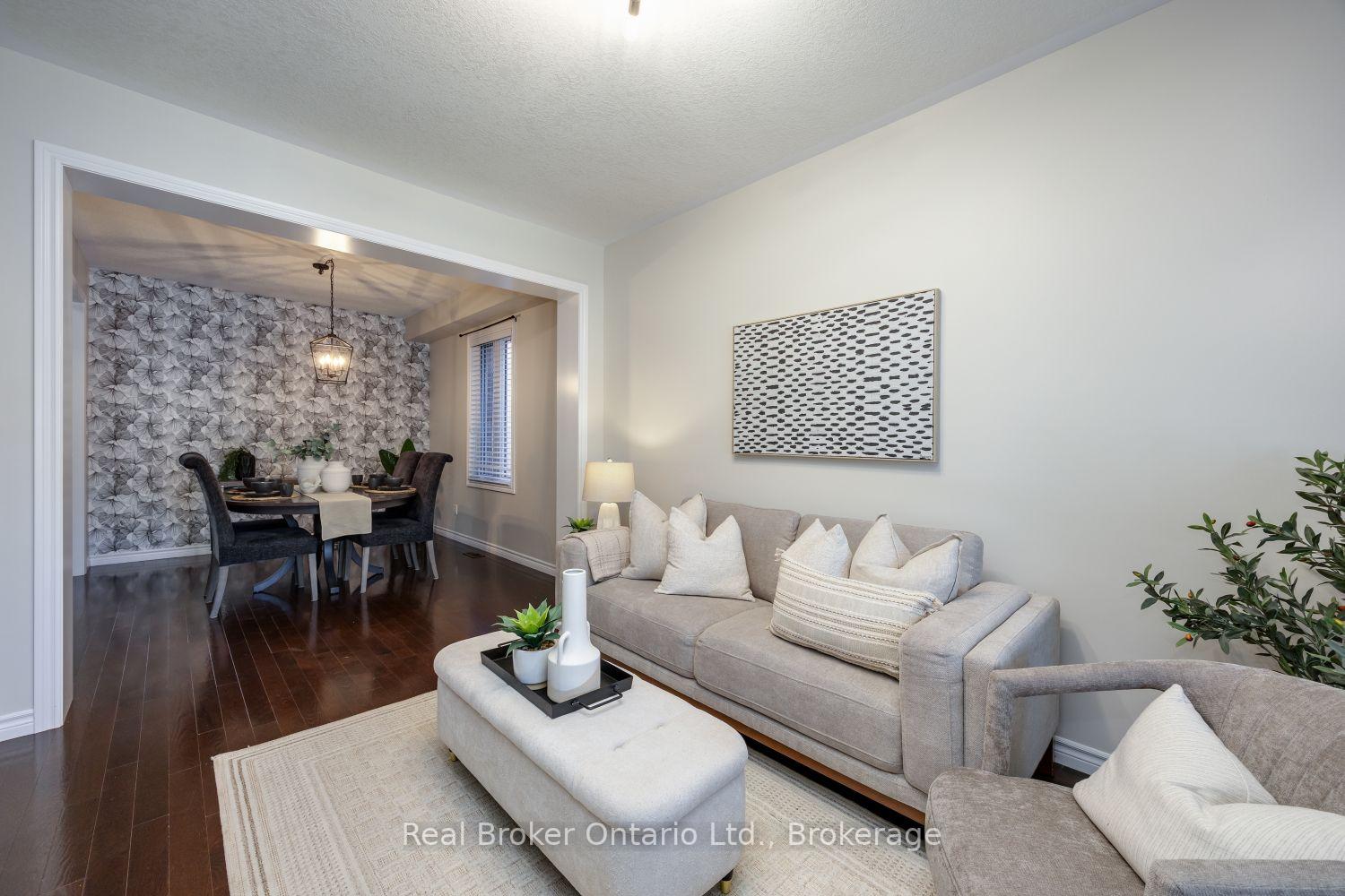 Photo 8 of 110 Sumersford Drive, Clarington, Bowmanville — HOMEH