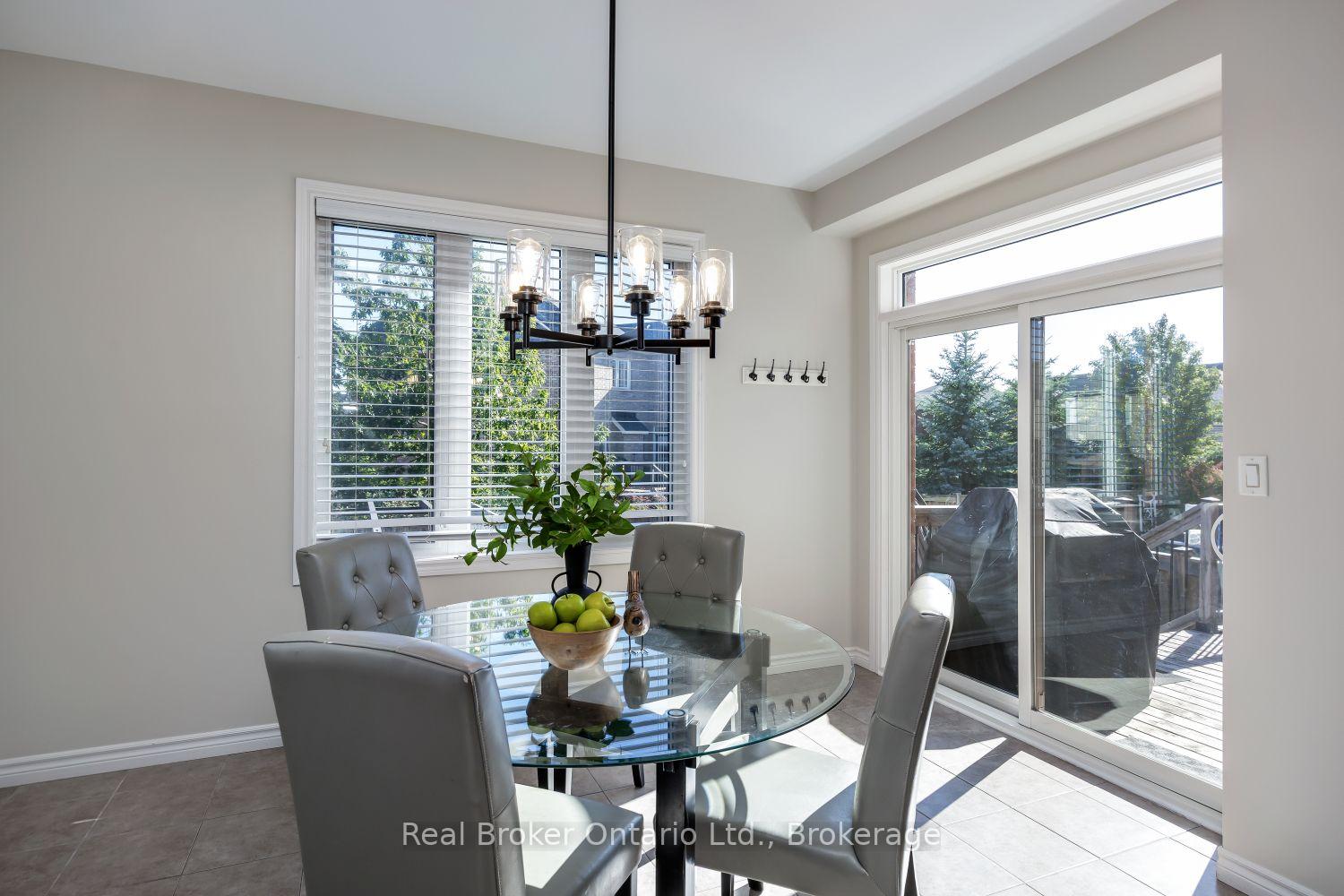 Photo 16 of 110 Sumersford Drive, Clarington, Bowmanville — HOMEH