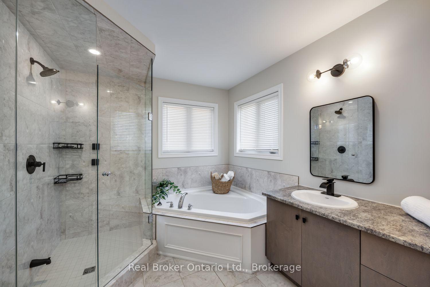 Photo 28 of 110 Sumersford Drive, Clarington, Bowmanville — HOMEH