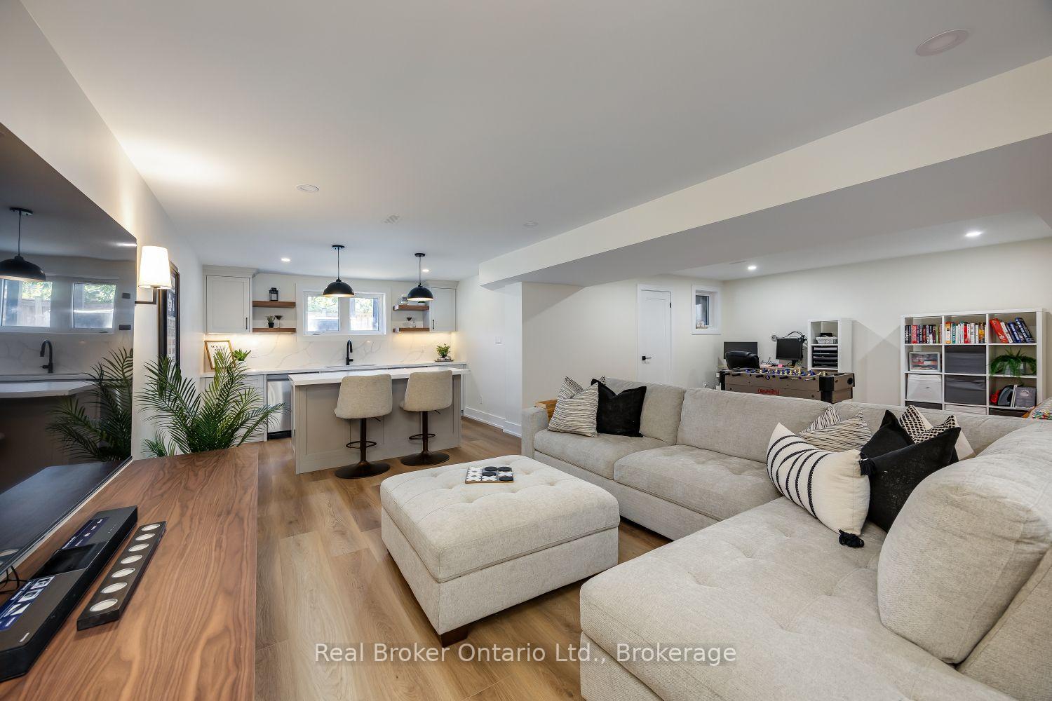 Photo 36 of 110 Sumersford Drive, Clarington, Bowmanville — HOMEH