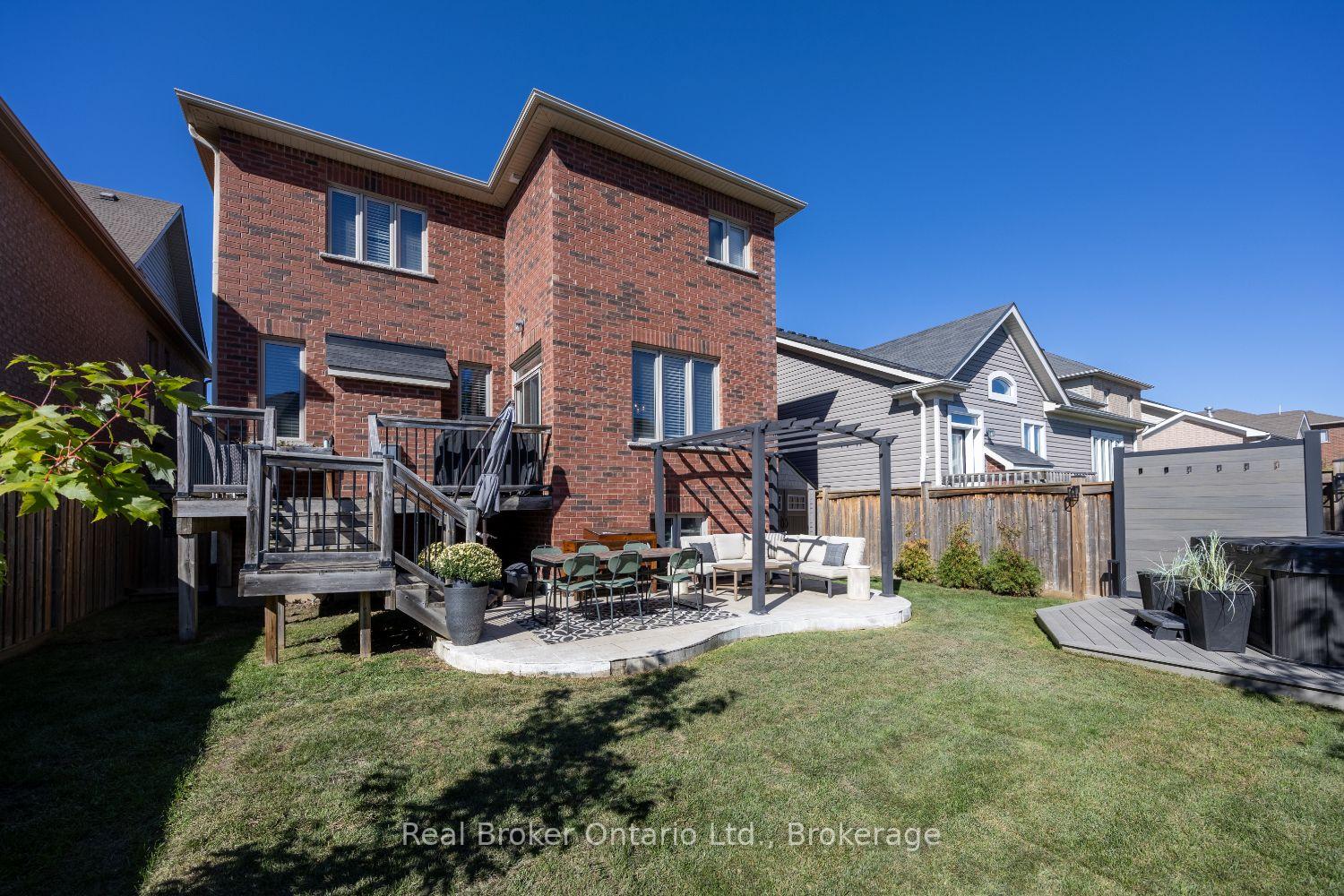 Photo 43 of 110 Sumersford Drive, Clarington, Bowmanville — HOMEH