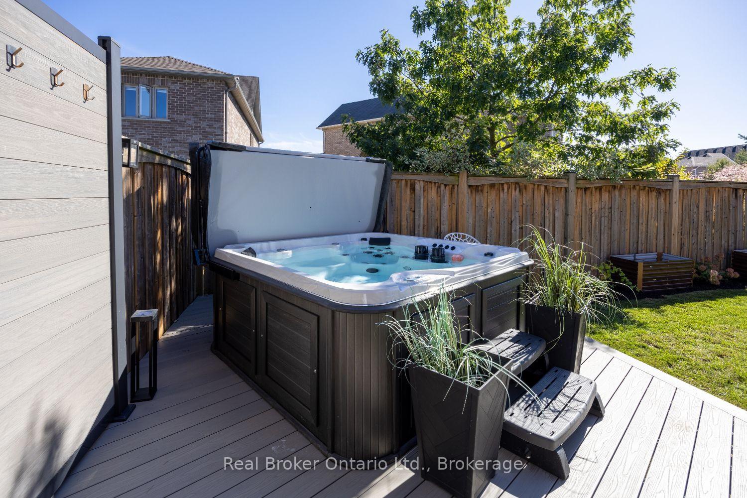Photo 44 of 110 Sumersford Drive, Clarington, Bowmanville — HOMEH