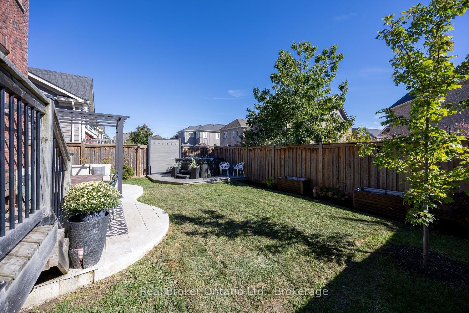 Photo 45 of 110 Sumersford Drive, Clarington, Bowmanville — HOMEH