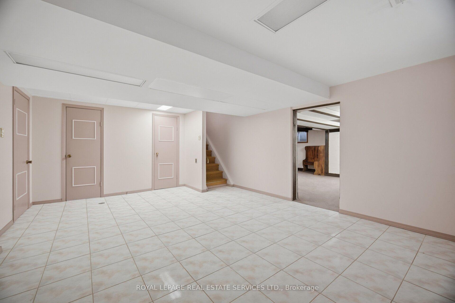 Photo 30 of 1434 Thorndyke Crescent, Mississauga, Applewood — HOMEH