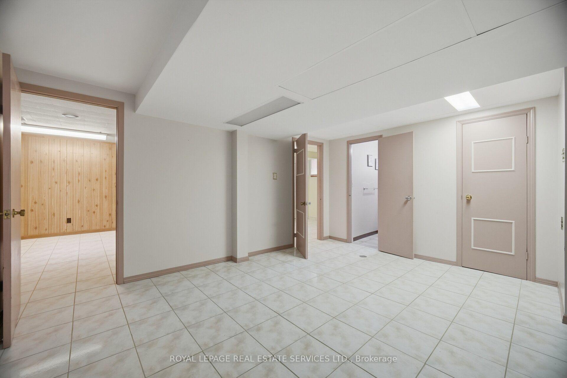 Photo 34 of 1434 Thorndyke Crescent, Mississauga, Applewood — HOMEH