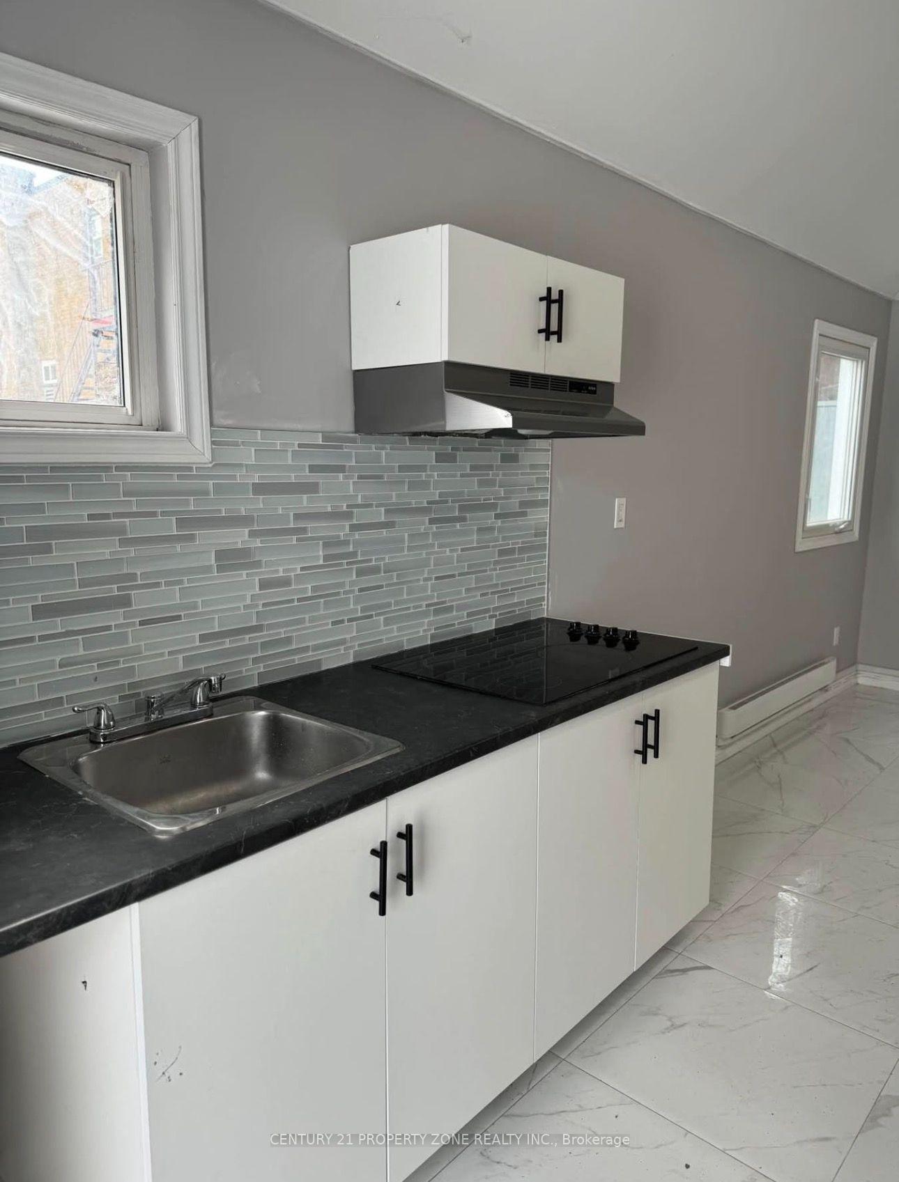 Photo 3 of 477 Melvin Avenue, Hamilton, McQuesten — HOMEH