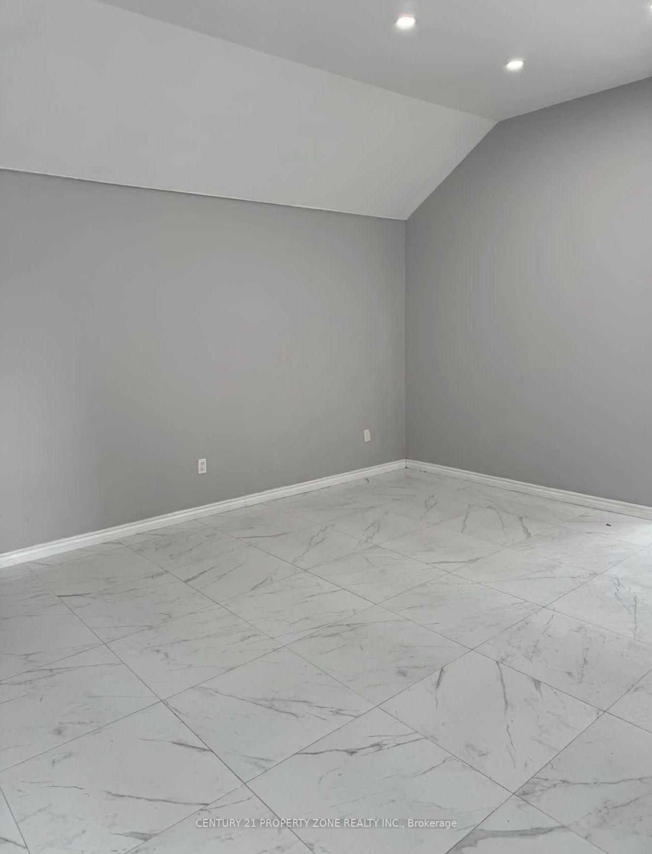 Photo 5 of 477 Melvin Avenue, Hamilton, McQuesten — HOMEH