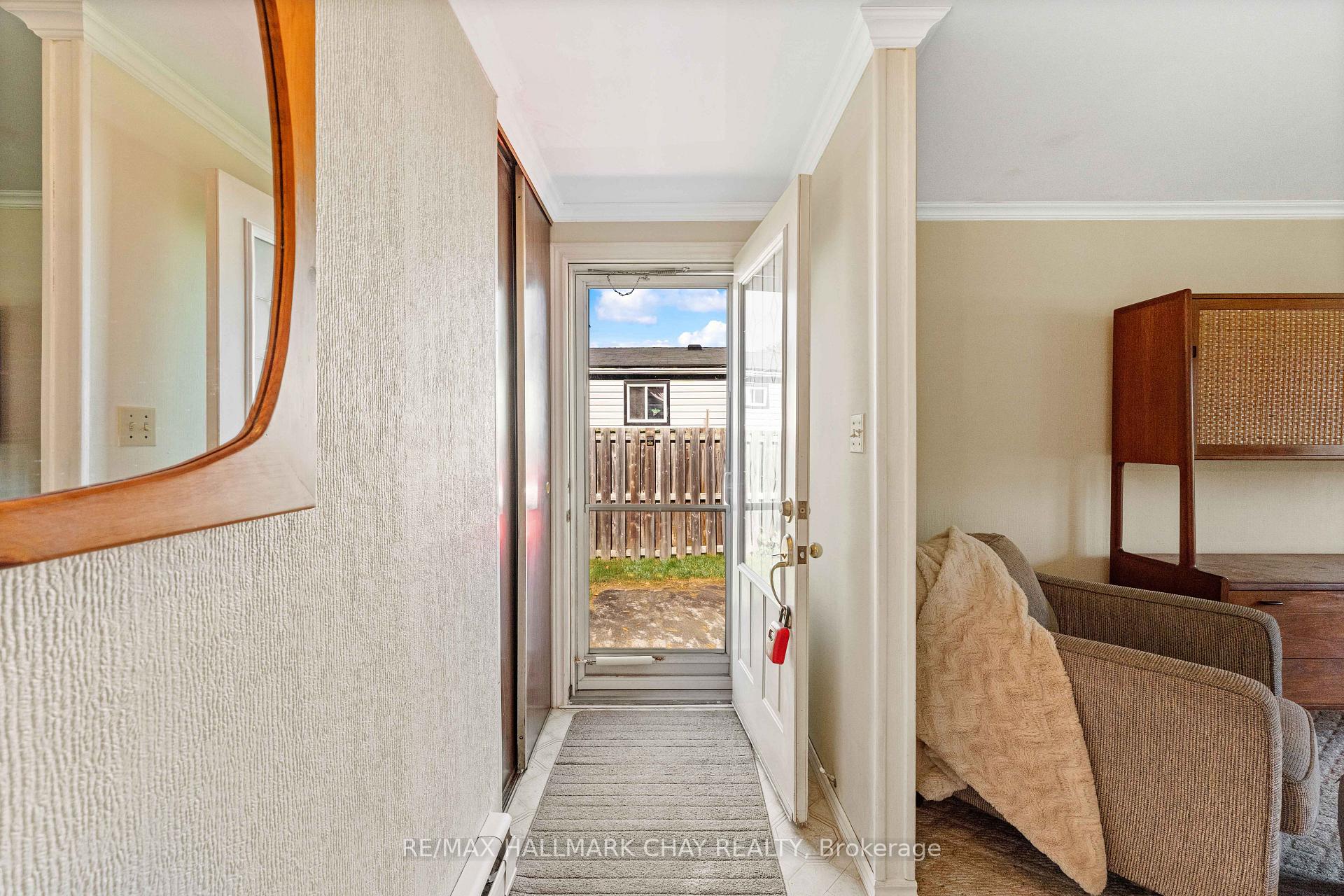 Photo 10 of 32 Park Crescent, New Tecumseth, Tottenham — HOMEH