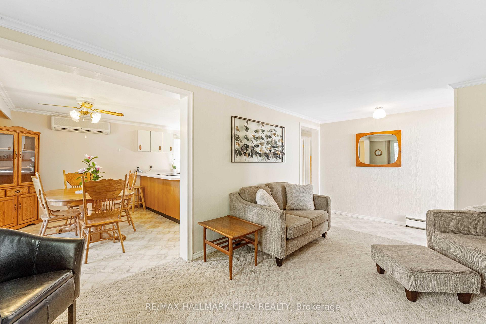 Photo 12 of 32 Park Crescent, New Tecumseth, Tottenham — HOMEH