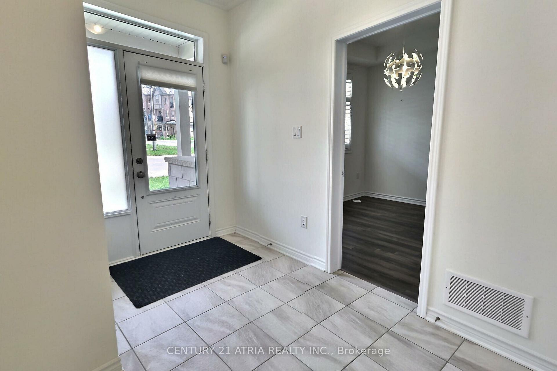 Photo 4 of 66 Cornell Centre Boulevard, Markham, Cornell — HOMEH