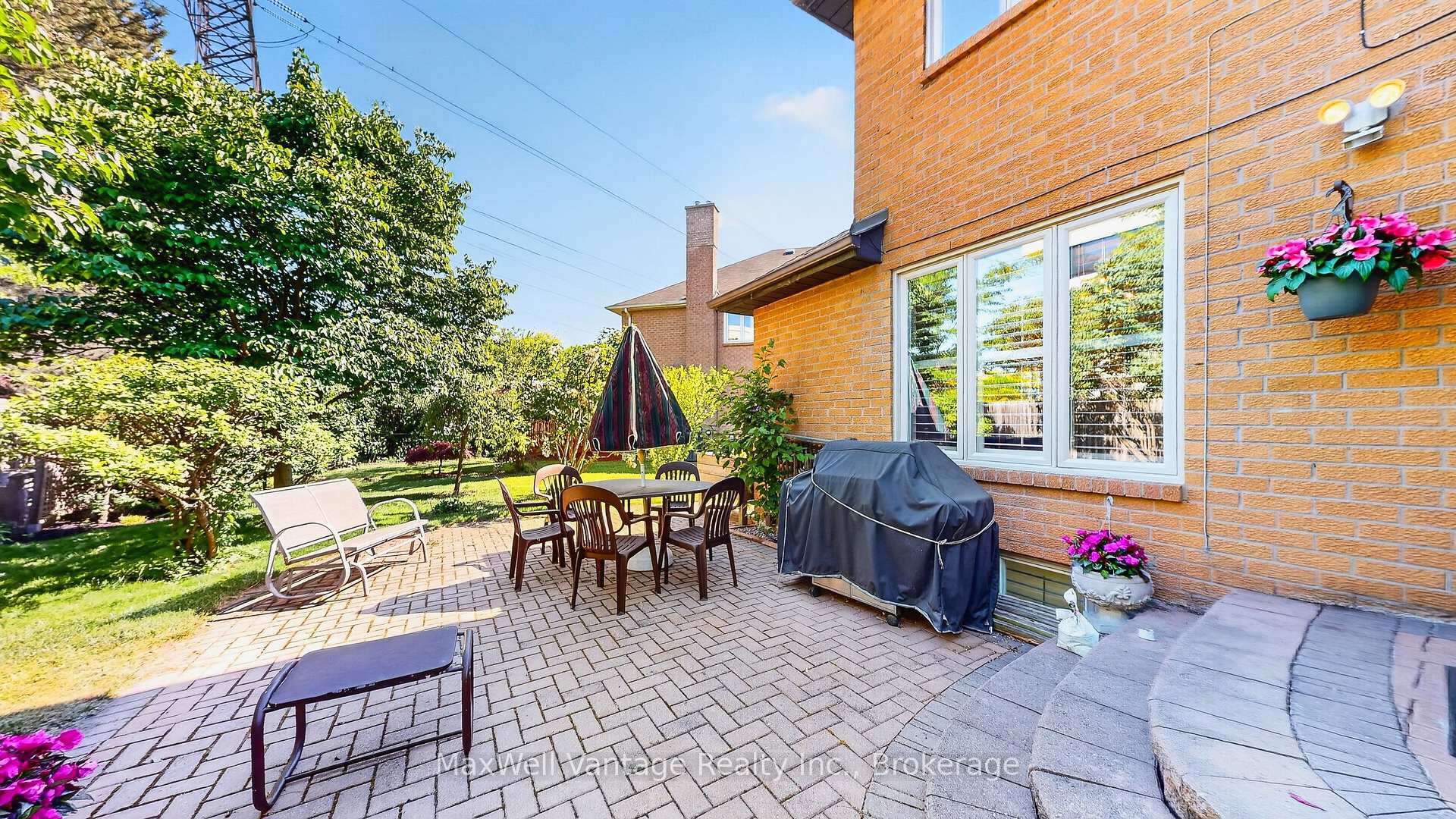 Photo 2 of 69 Gustav Crescent, North York, Newtonbrook East — HOMEH