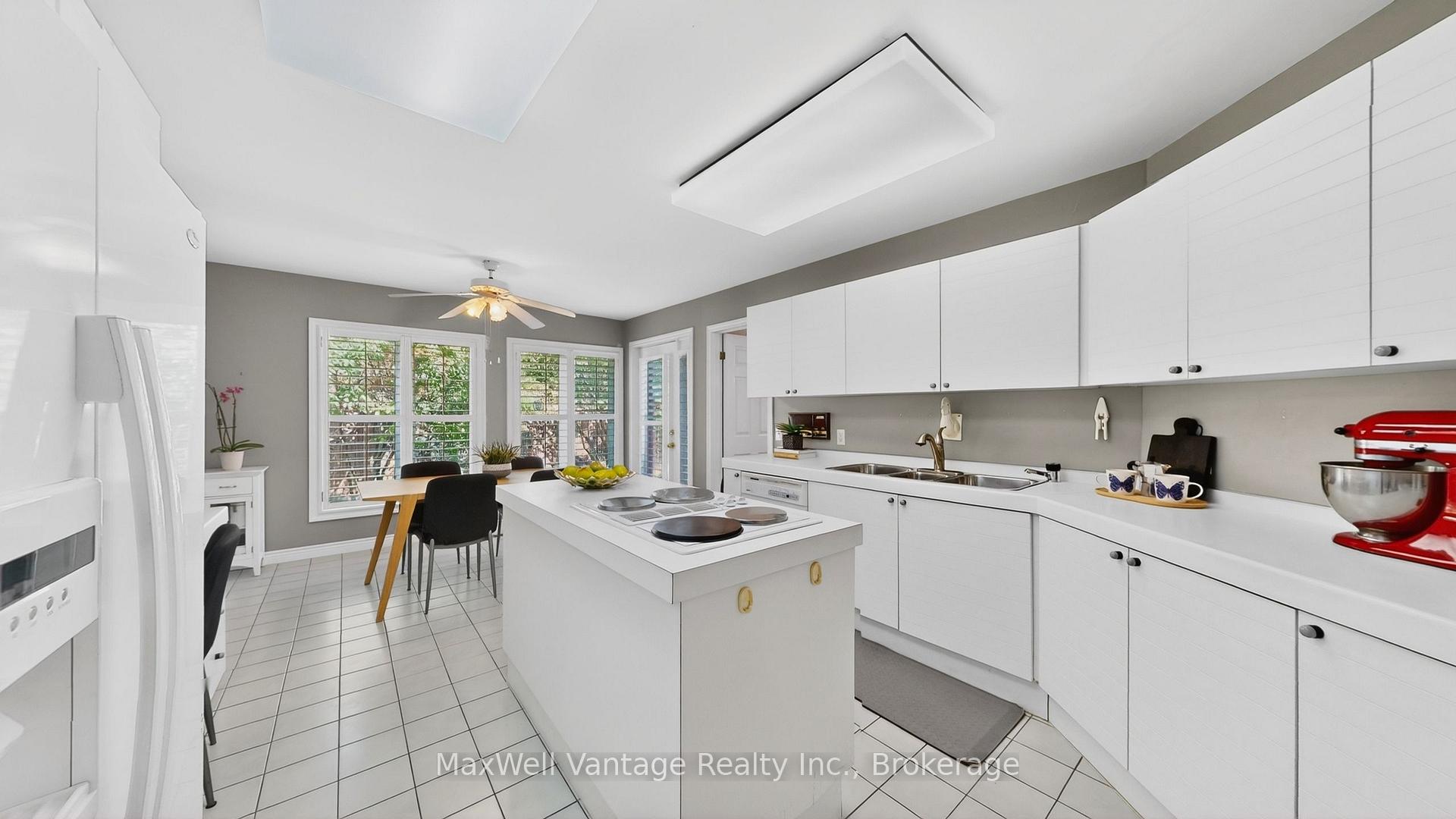 Photo 30 of 69 Gustav Crescent, North York, Newtonbrook East — HOMEH