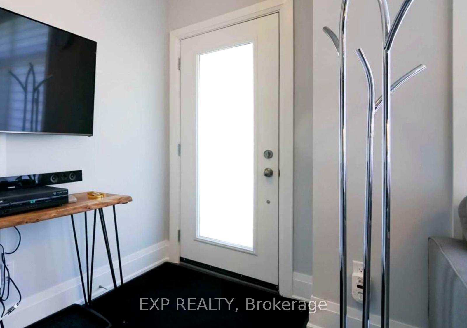 Photo 3 of Unit 39, 15 Eldora Avenue, North York, Newtonbrook West — HOMEH
